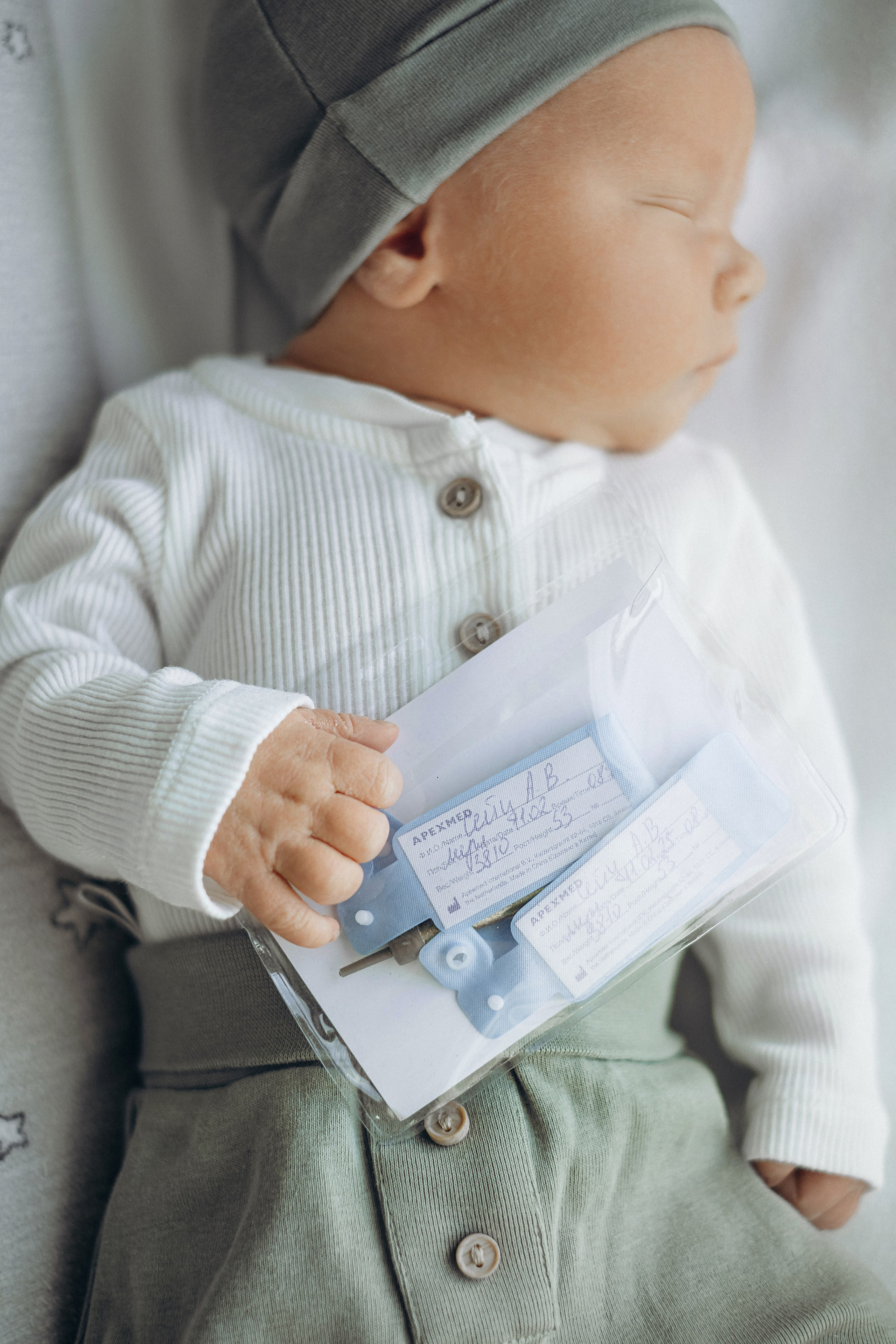 Выписка Тони, Саши и Гаврюши. Семейный и детский фотограф в Санкт-Петербурге