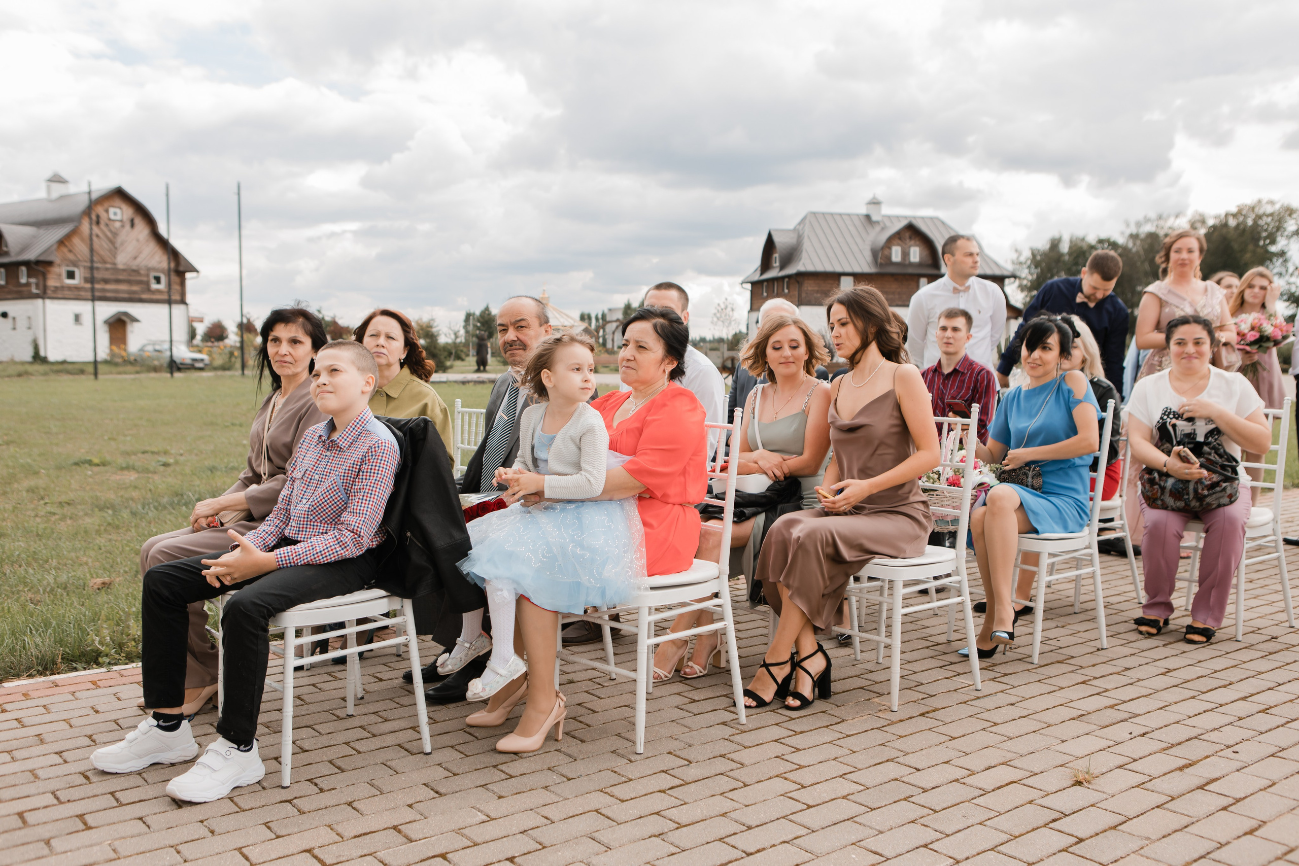 Свадебная фотосессия Сергея и Татьяны. Наша свадебная сказка. Видеосъемка и фотосъемка свадеб. Фотограф и оператор на свадьбу. Видеосъемка подкастов, собственная видео-фотостудии. Предметная фотосъемка