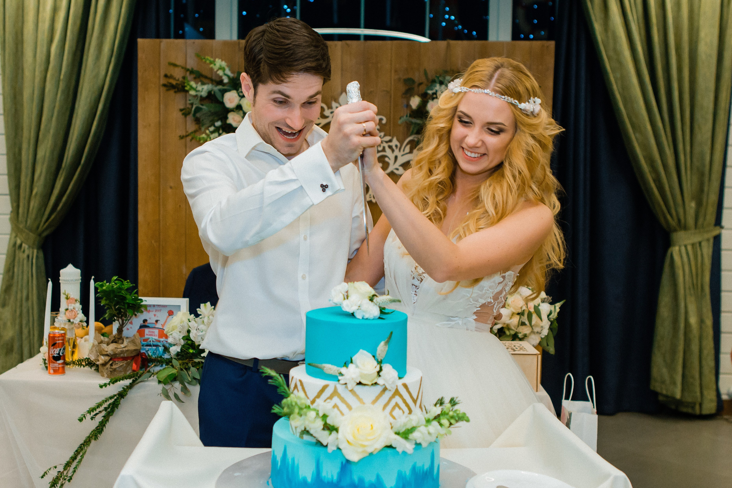 All Inclusive. Видеосъемка и фотосъемка свадеб. Фотограф и оператор на свадьбу. Видеосъемка подкастов, собственная видео-фотостудии. Предметная фотосъемка