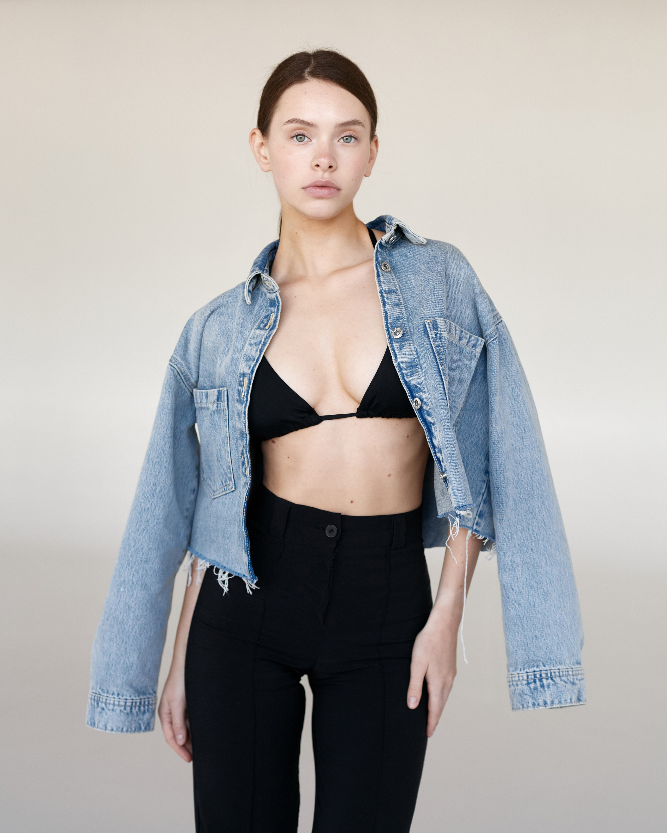 Snapshots (polaroids) — pret-a-porter Model Agency. Юрина Полина, фотограф из Екатеринбурга