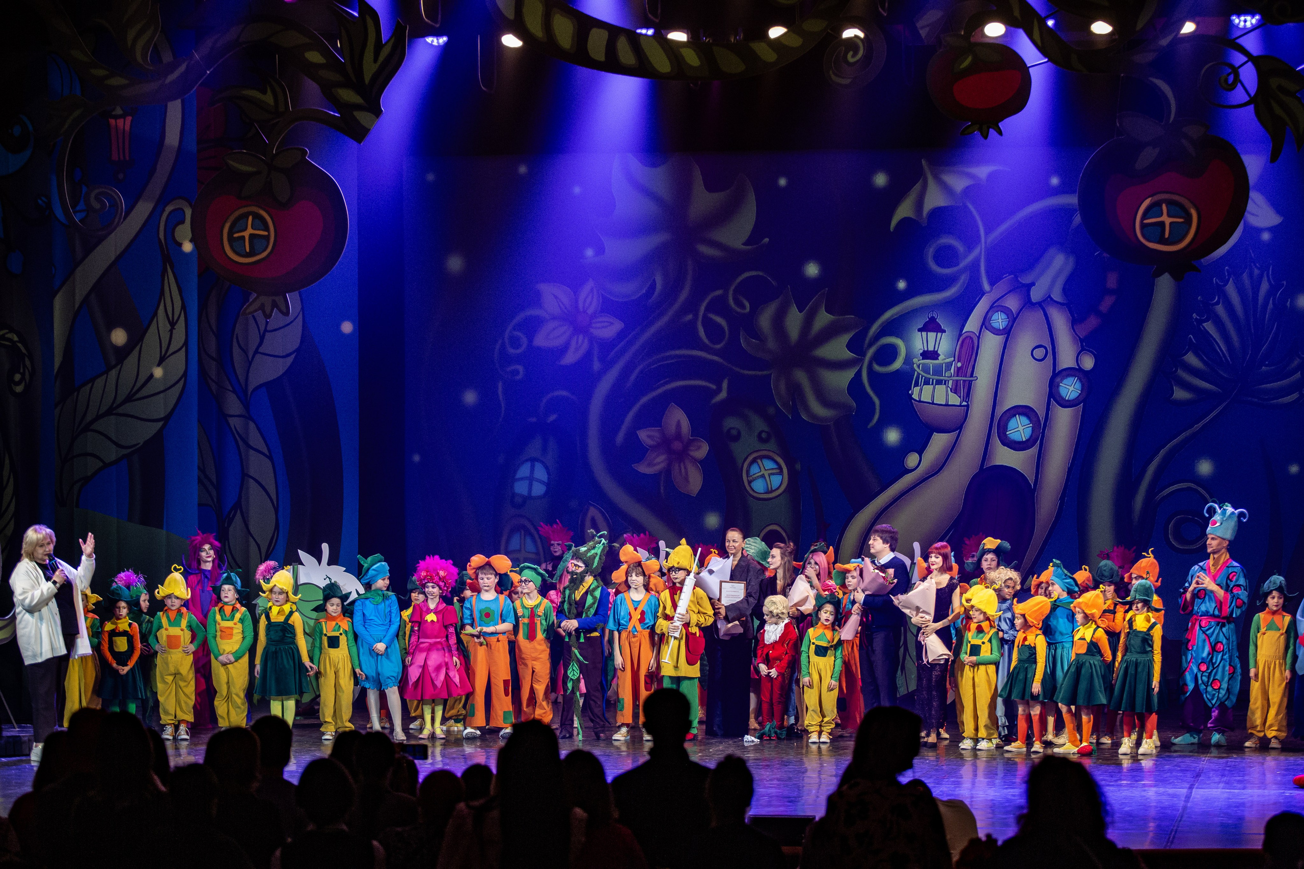 Мюзикл «Незнайка в царстве малюток» премьера Сочи солнышки и Сочи Соло. Фотограф в Сочи Юрий Шептаев