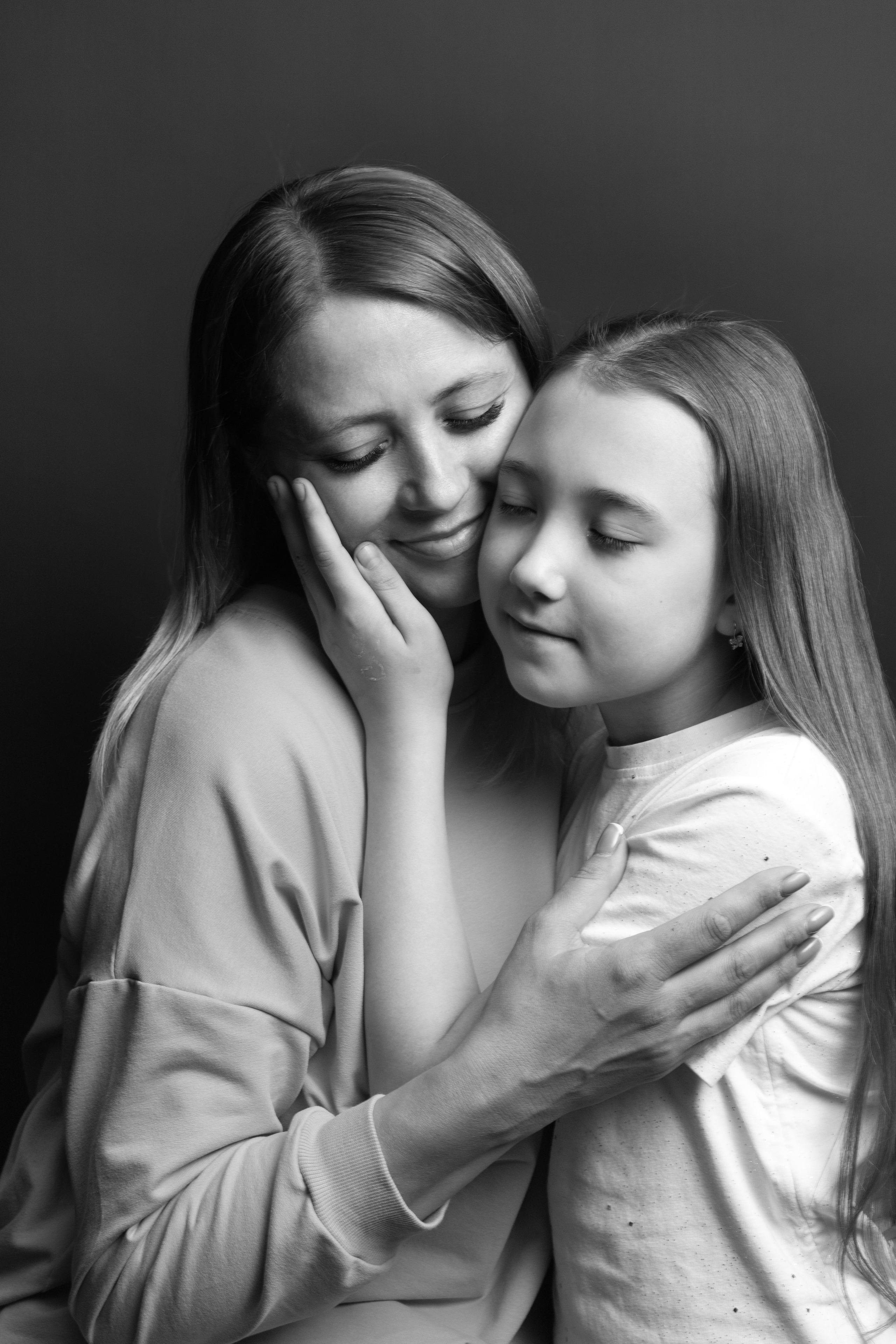 Наталья и Лиза, студия LOFT, 25 год. Фотограф Екатерина Гусакова