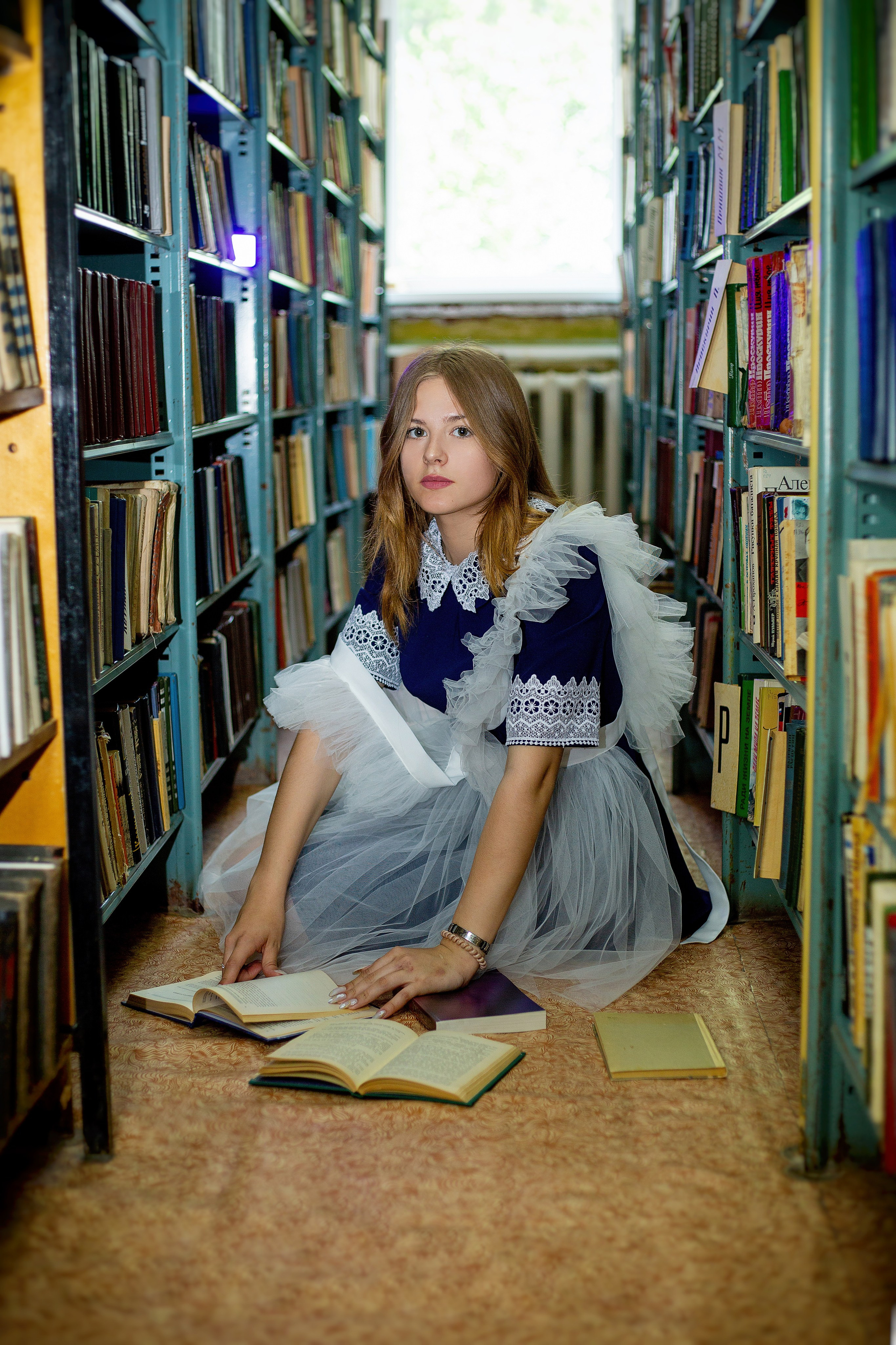 Съемка в библиотеке. Выпускные альбомы Воронеж от Веры Соколовой