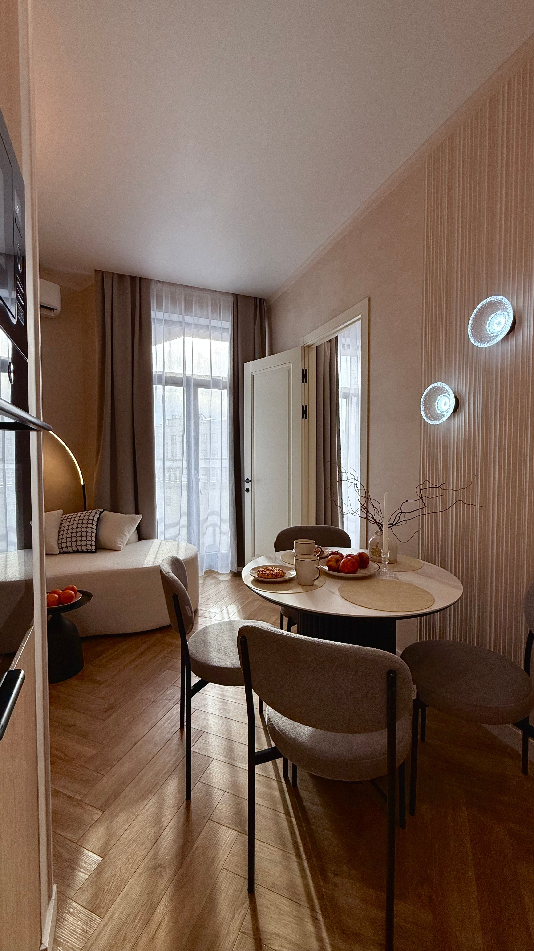 ЖК ID Park Pobedy. Квартира на сачу в долгосрочную аренду уровня комфорт плюс. Дизайн-студия интерьеров Юлии Ивановой