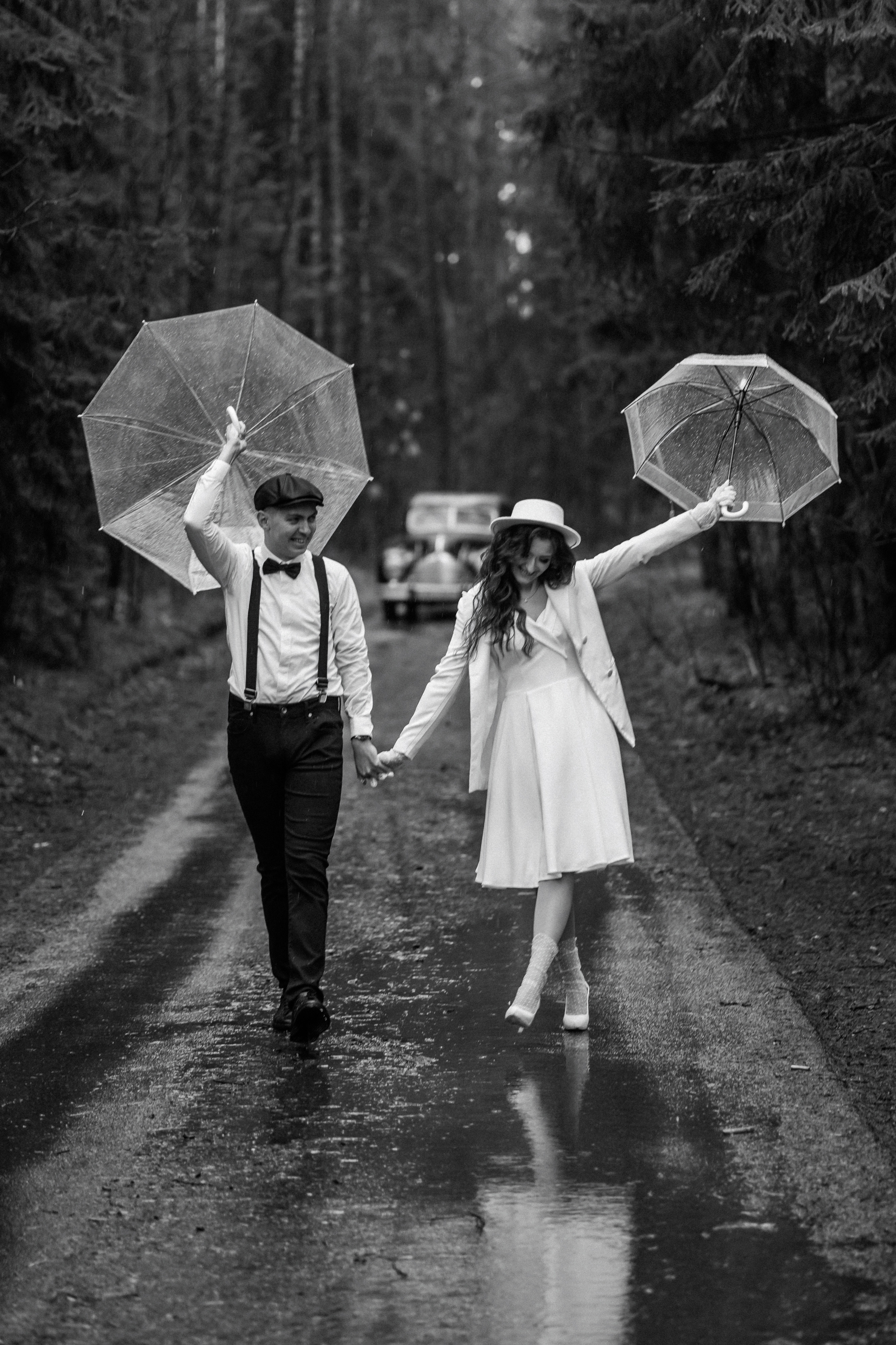 Двое под дождем. Свадебный фотограф Минск РБ