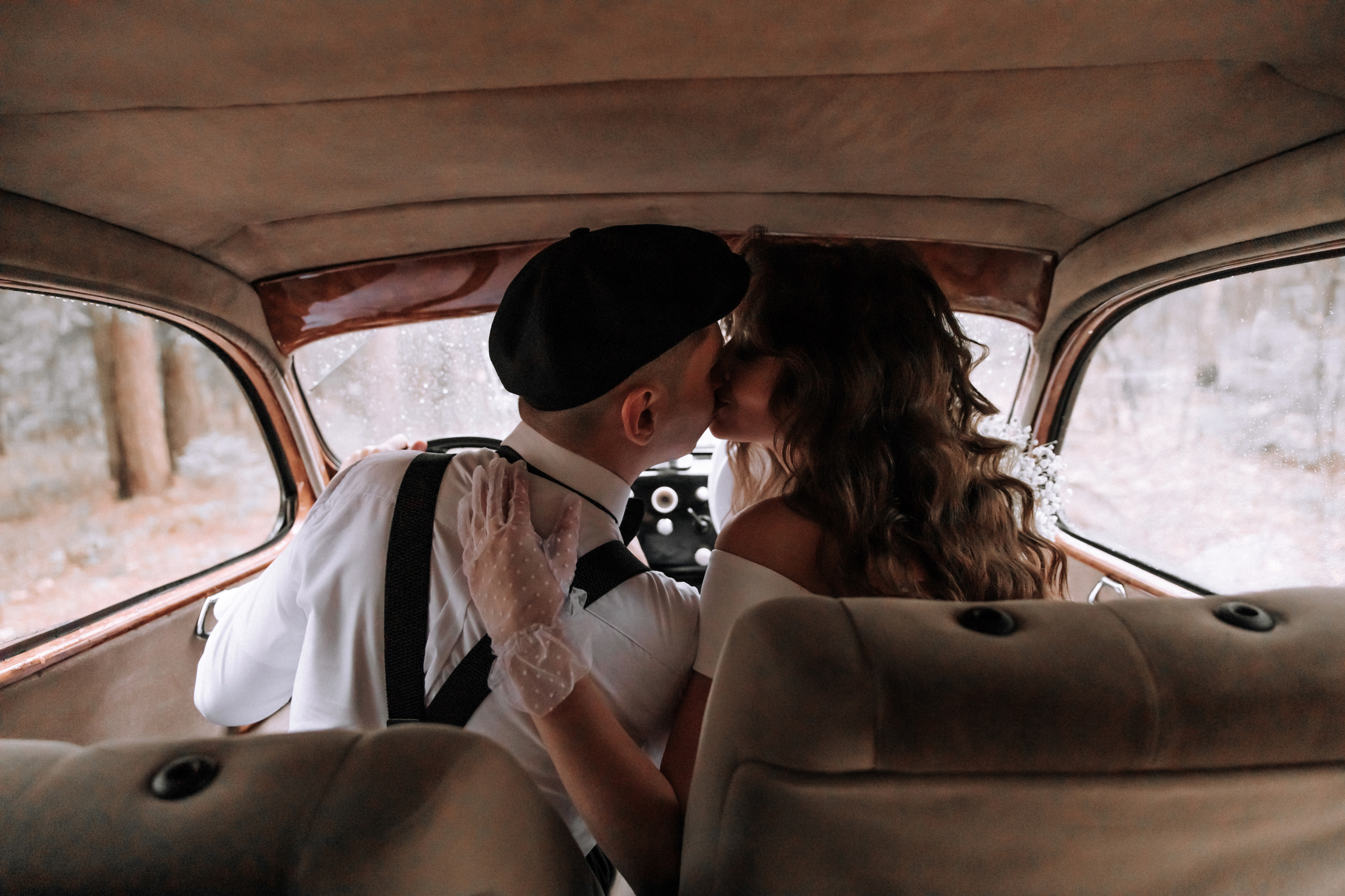 Двое под дождем. Свадебный фотограф Минск РБ