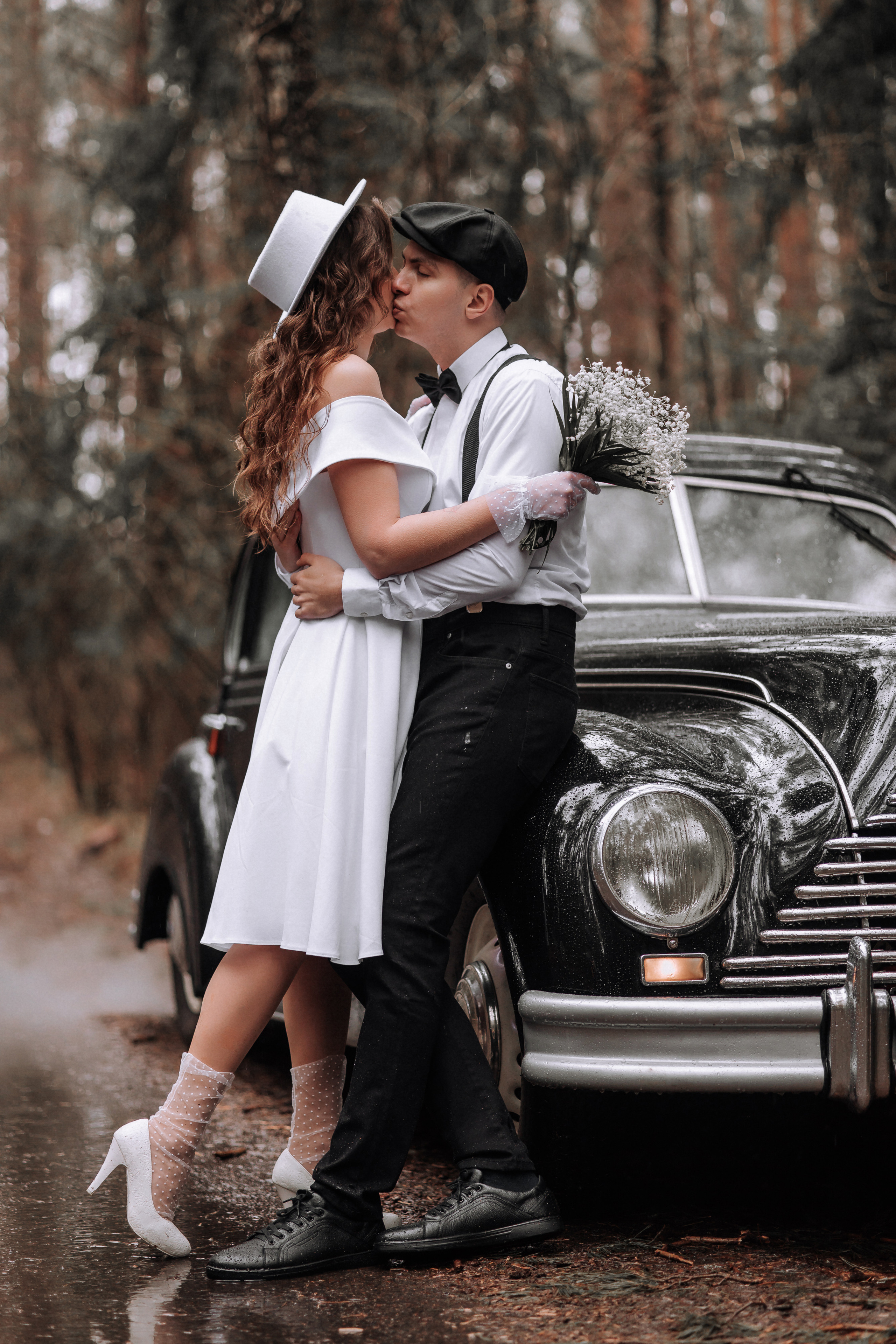 Двое под дождем. Свадебный фотограф Минск РБ