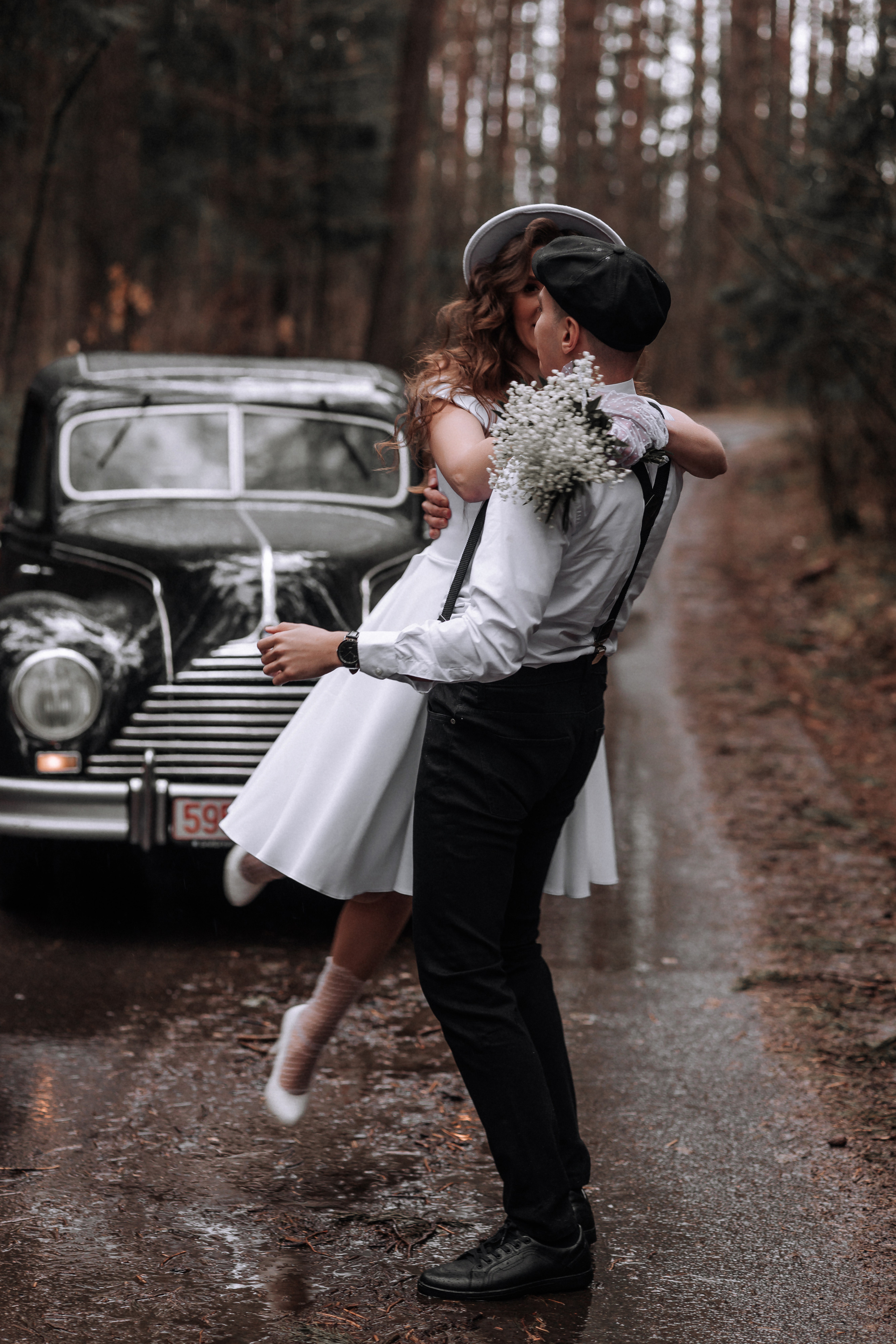 Двое под дождем. Свадебный фотограф Минск РБ