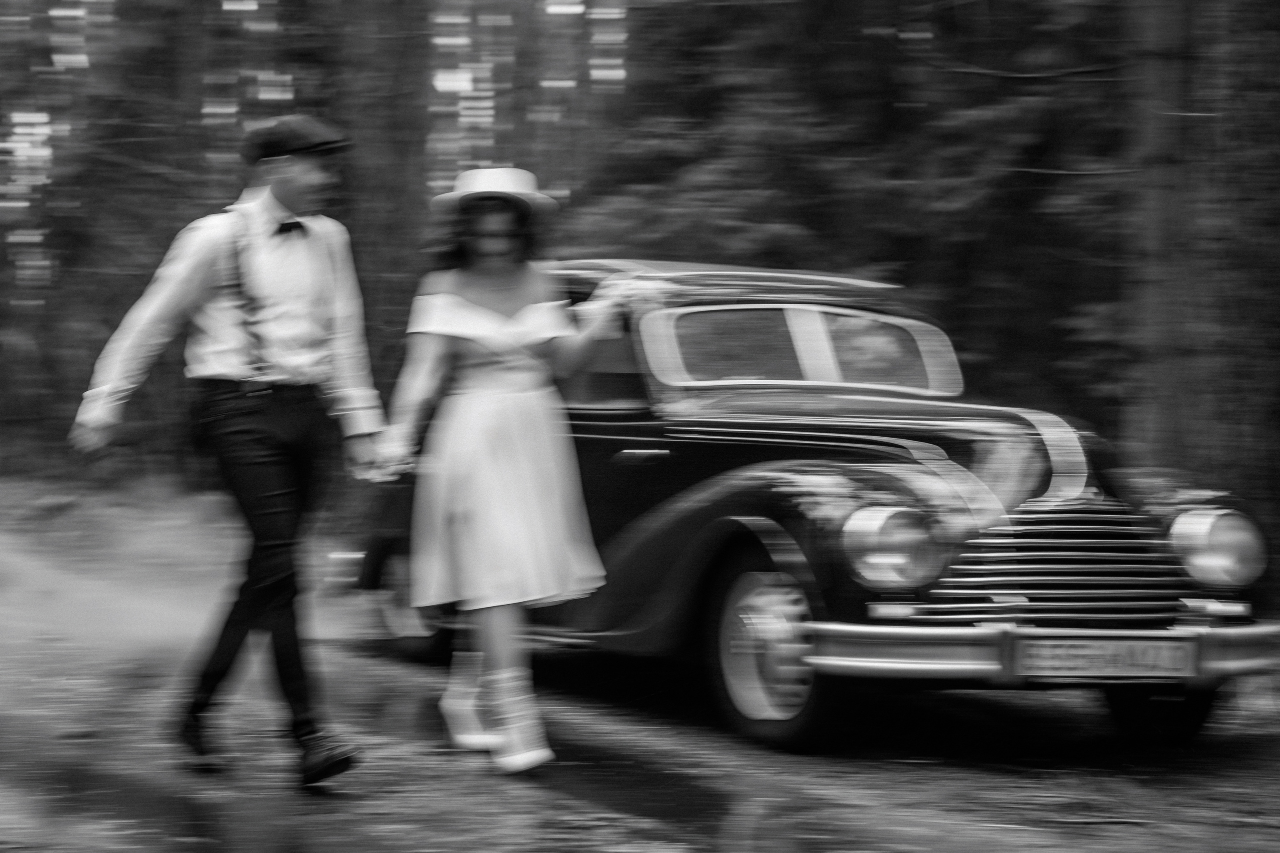 Двое под дождем. Свадебный фотограф Минск РБ