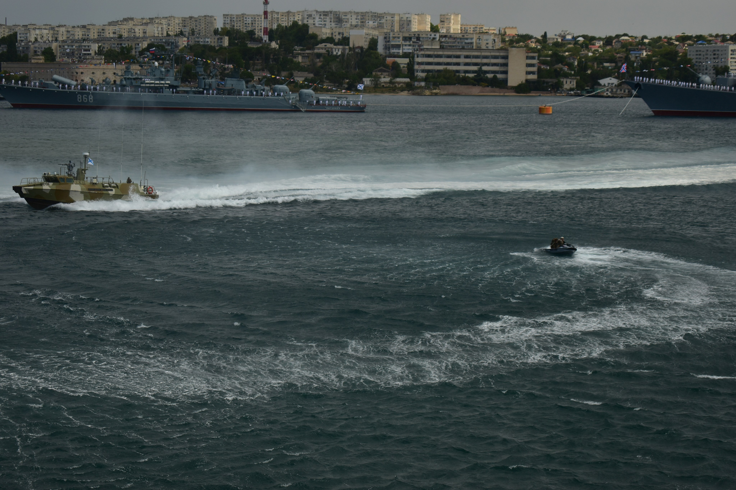 Парад ВМФ. Фотограф-ретушер в Крыму Юля Лобурец