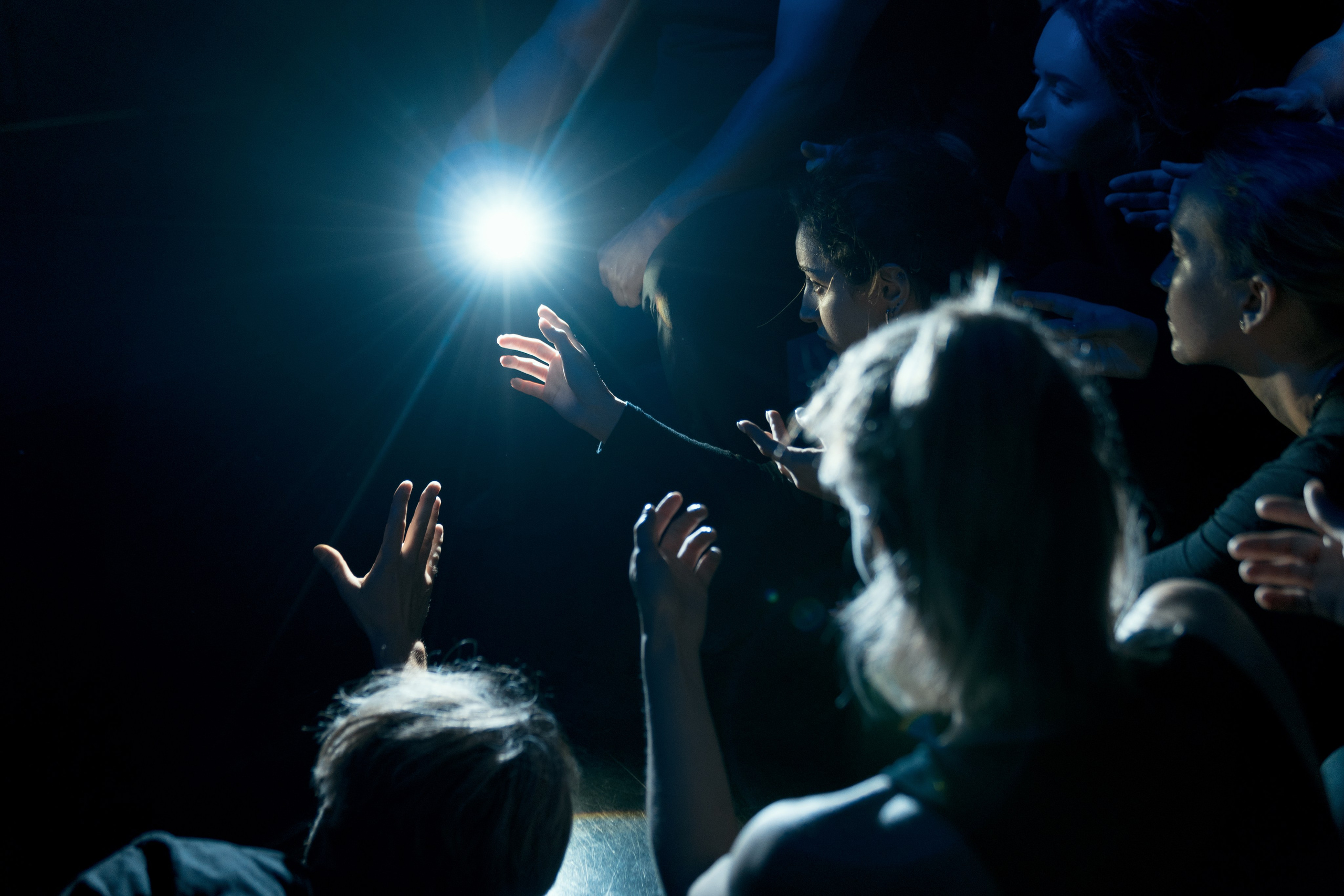 Показ группы Advanced 7&nbsp;— Физический театр