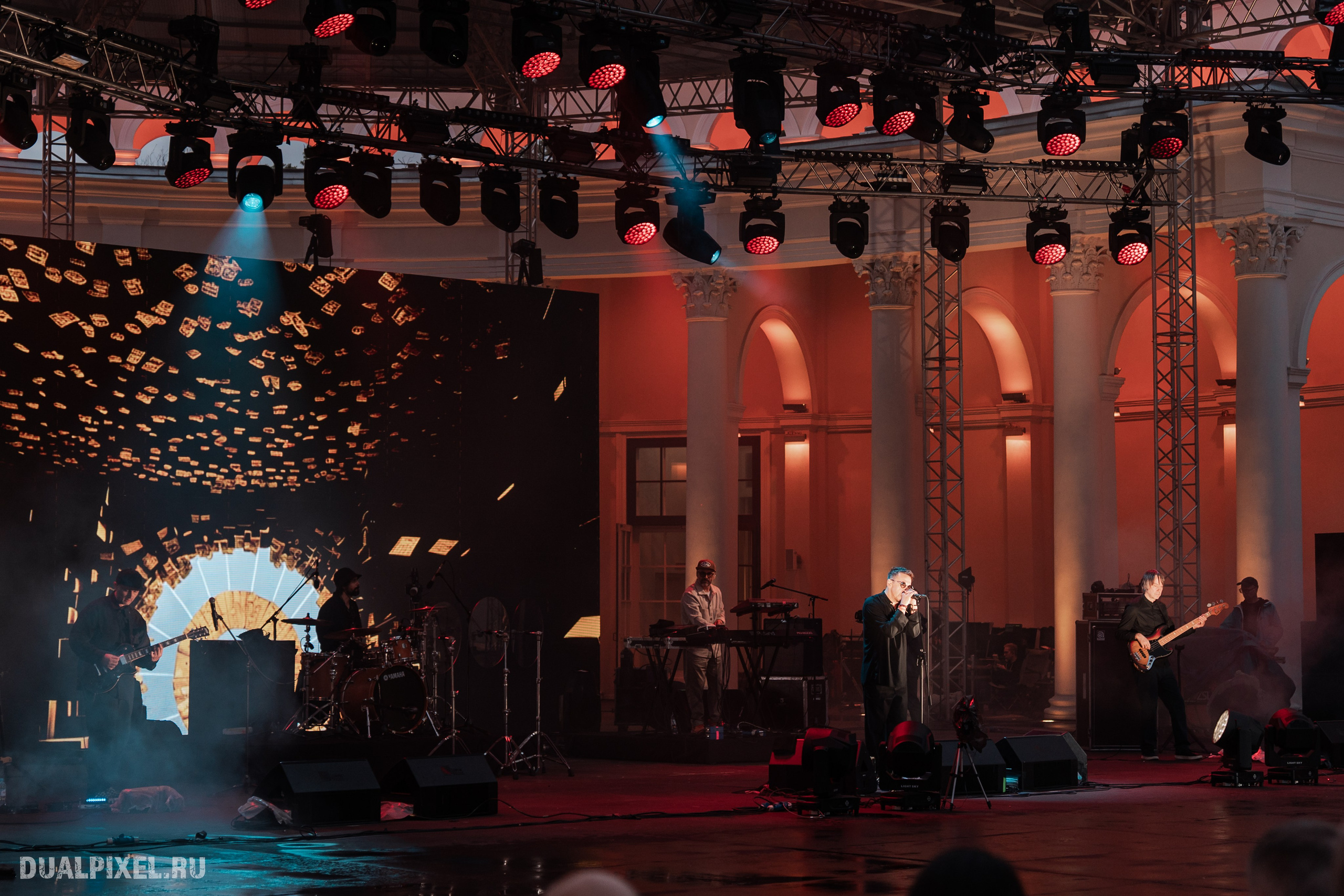 Танцы Минус. Магия музыки в кадре: Концертная Фотография