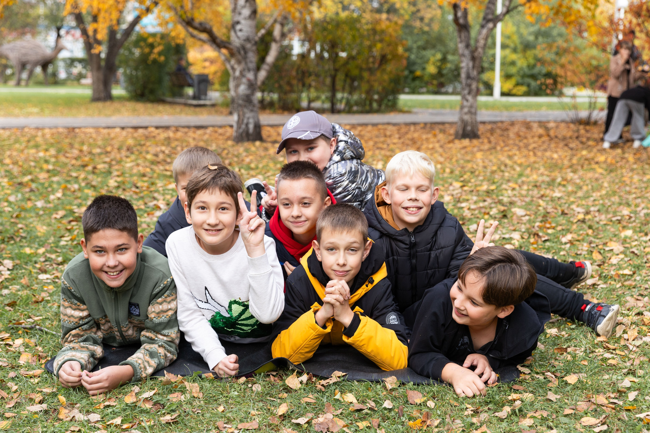 Осенняя фотосессия 4 Б. Семейный, детский, школьный фотограф в Благовещенске Яна Белоусова