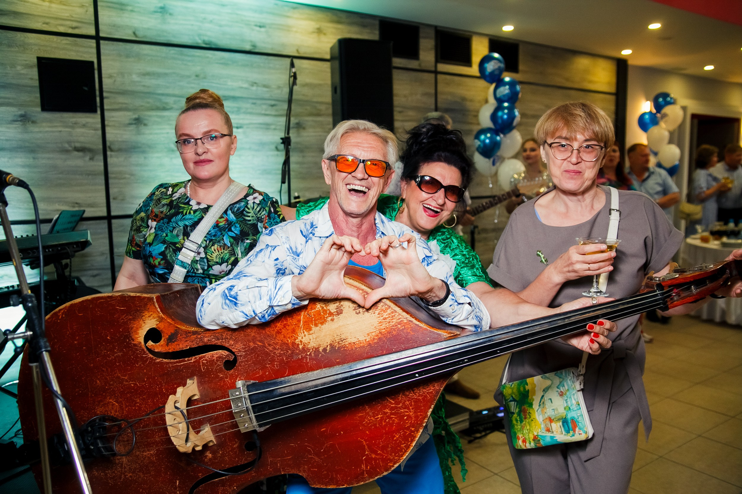 Юбилей фирмы «НЕФТЕЗАВОДМОНТАЖ». Свадебный и детский фотограф в Волгограде Слава Белов