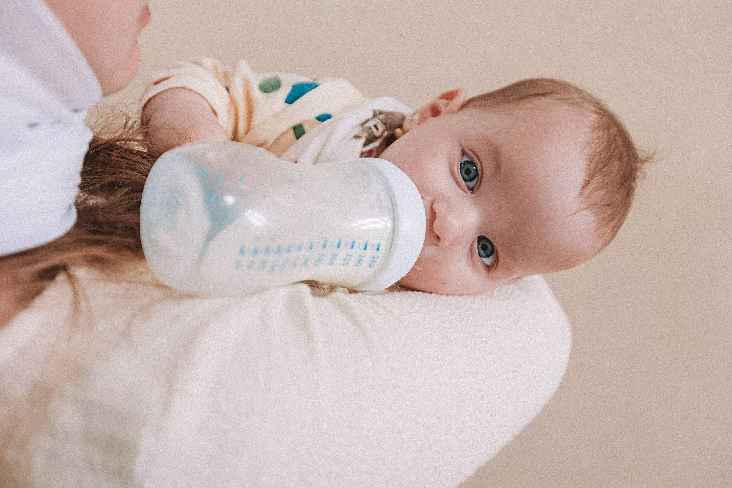 Крещение церковь около моста влюбленных. Семейный фотограф Тюмень, фотограф на роды Салмина Мария
