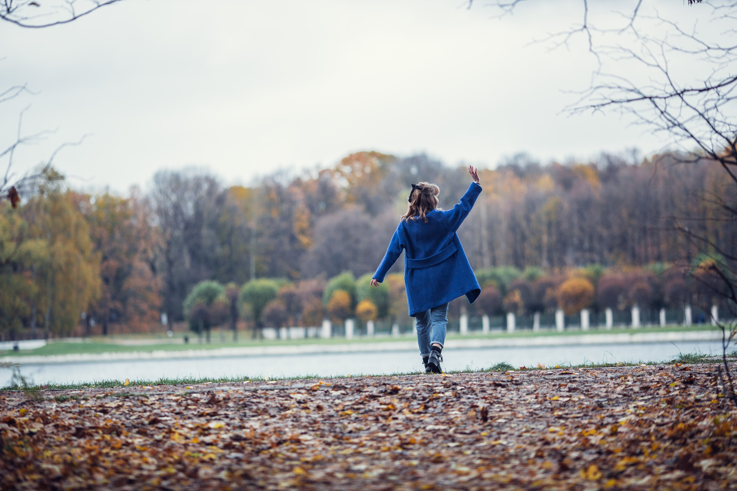 Осенняя прогулка Анны в Кусково. Фотограф — Евгений Свистков