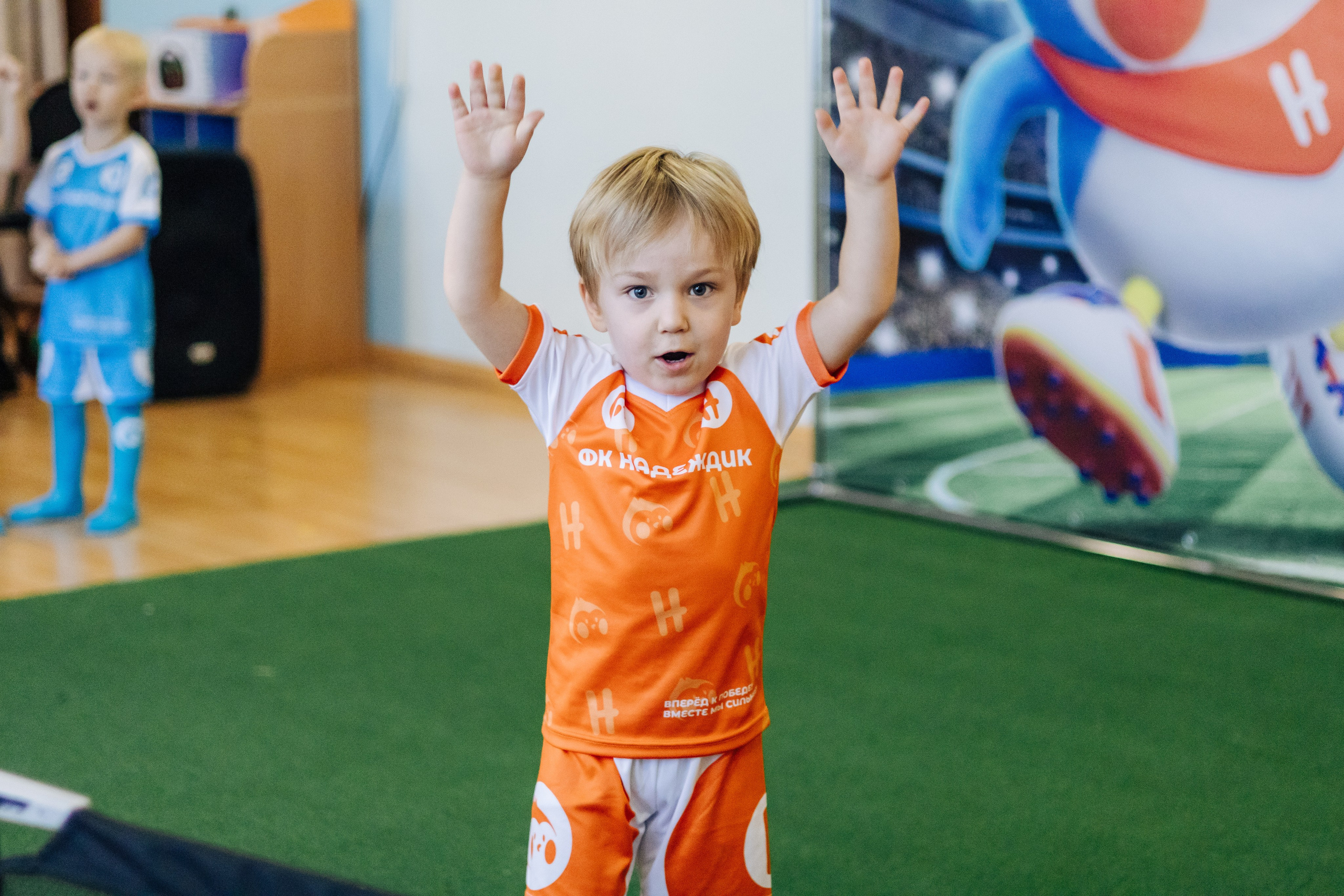 Фотосессия с кубком в детских садах г. Магнитогорска. Денис Прохоров Фотограф в г. Магнитогорск