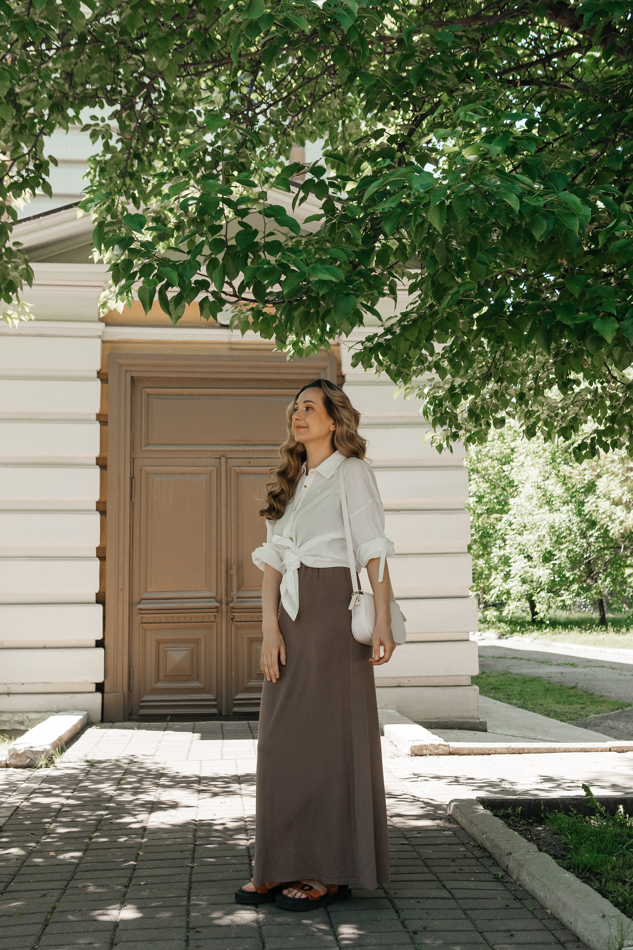 фотосессия на улице, фотопрогулка, фото прогулка, Иркутск, женская фотосессия, женский фотограф, фотопрогулка для девушки, уличная фотосессия, стрит фото, стрит фотосессия, фотография девушки на прогулке