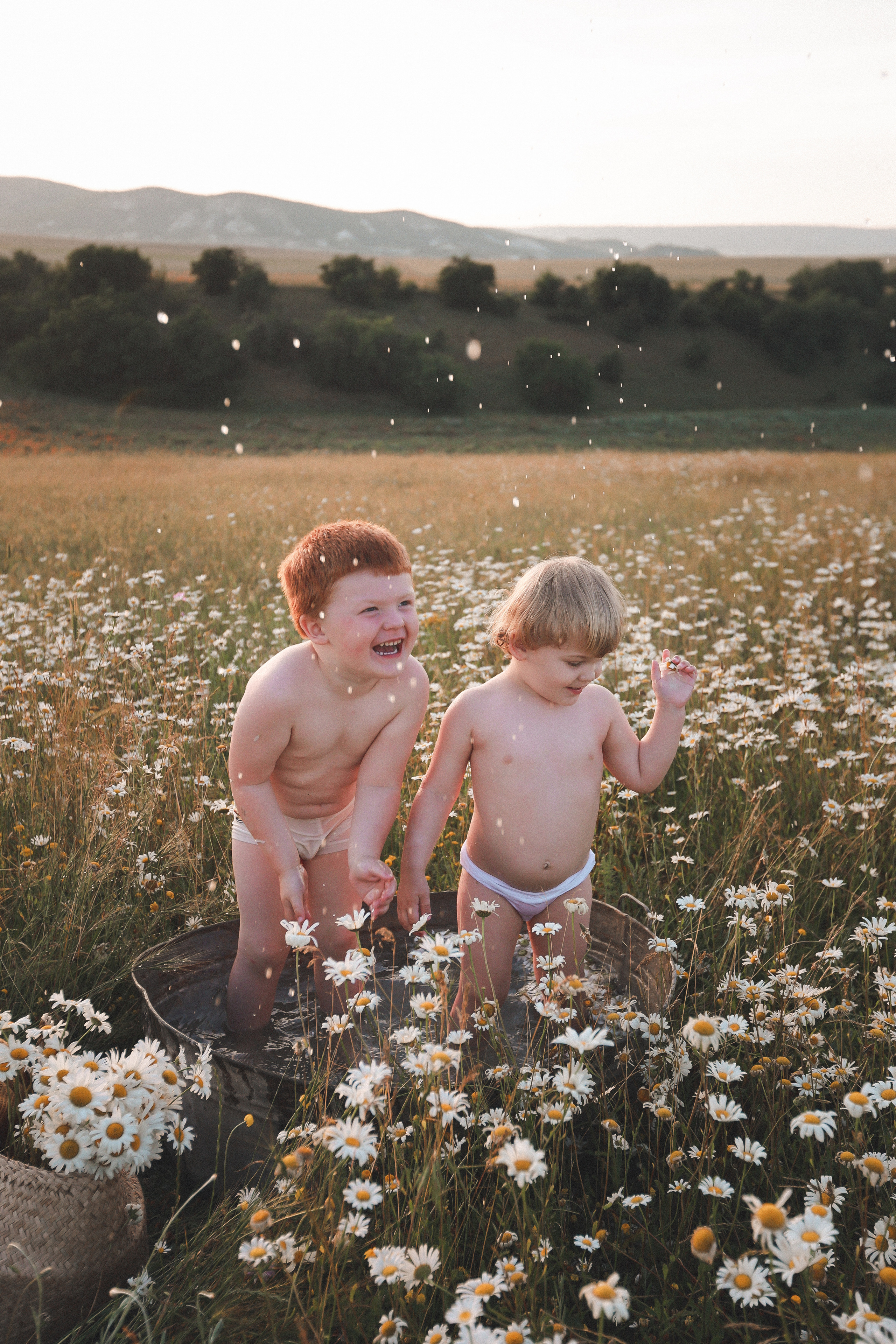 Дети в тазике. Фотосессии в Крыму. Добро пожаловать в мой Мир