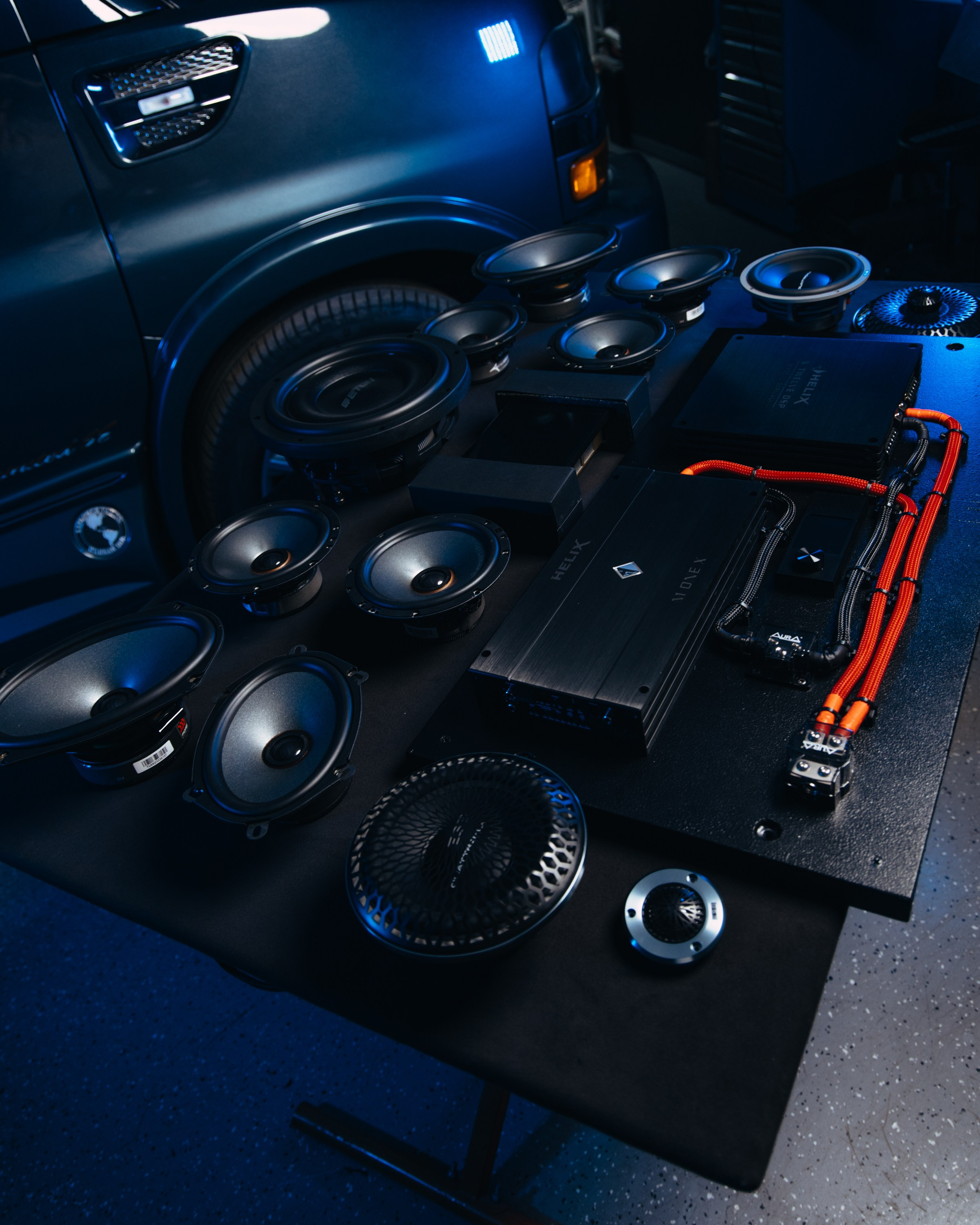 Cadillac escalade акустика и акустическая система. DeLorein