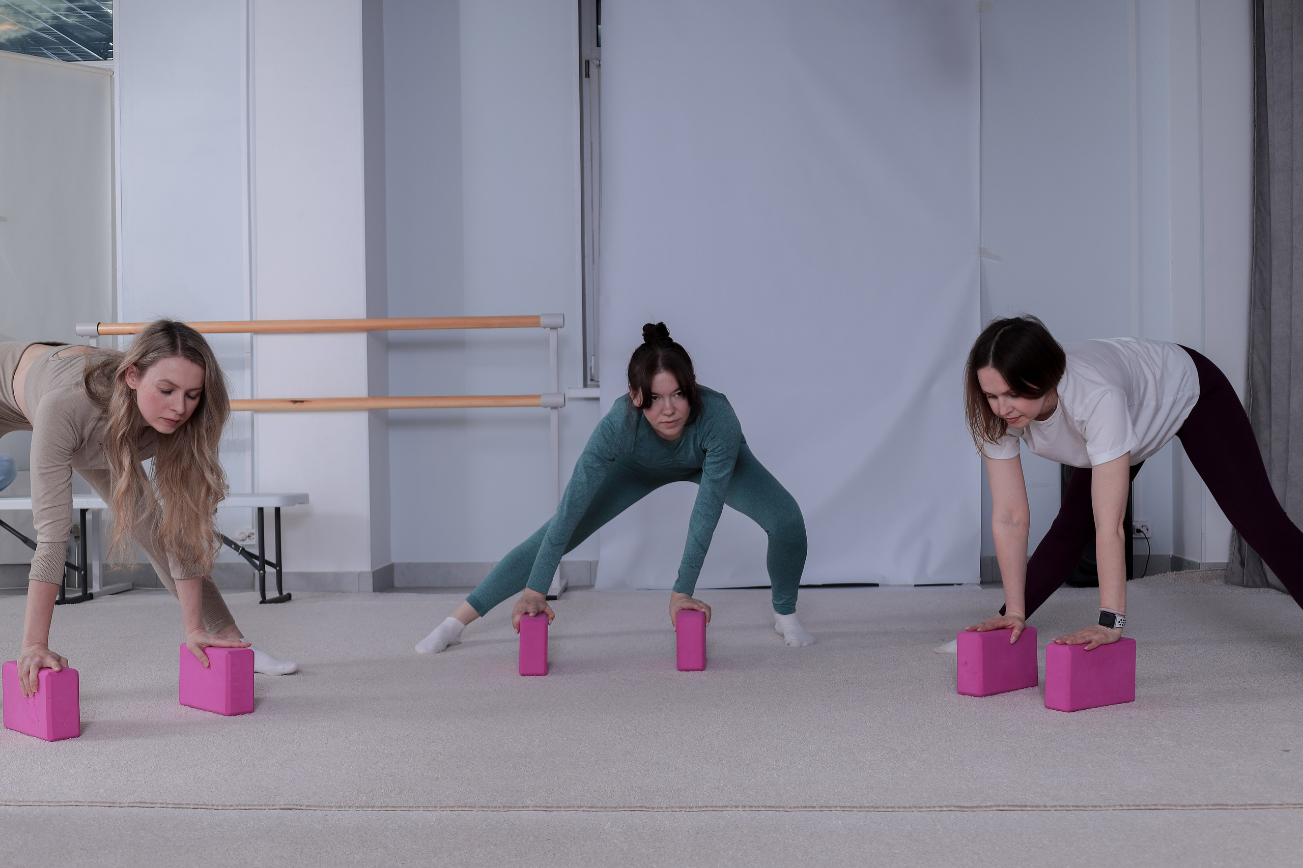 Арт-терапия + аэройога. Фотограф Надршина Лилия