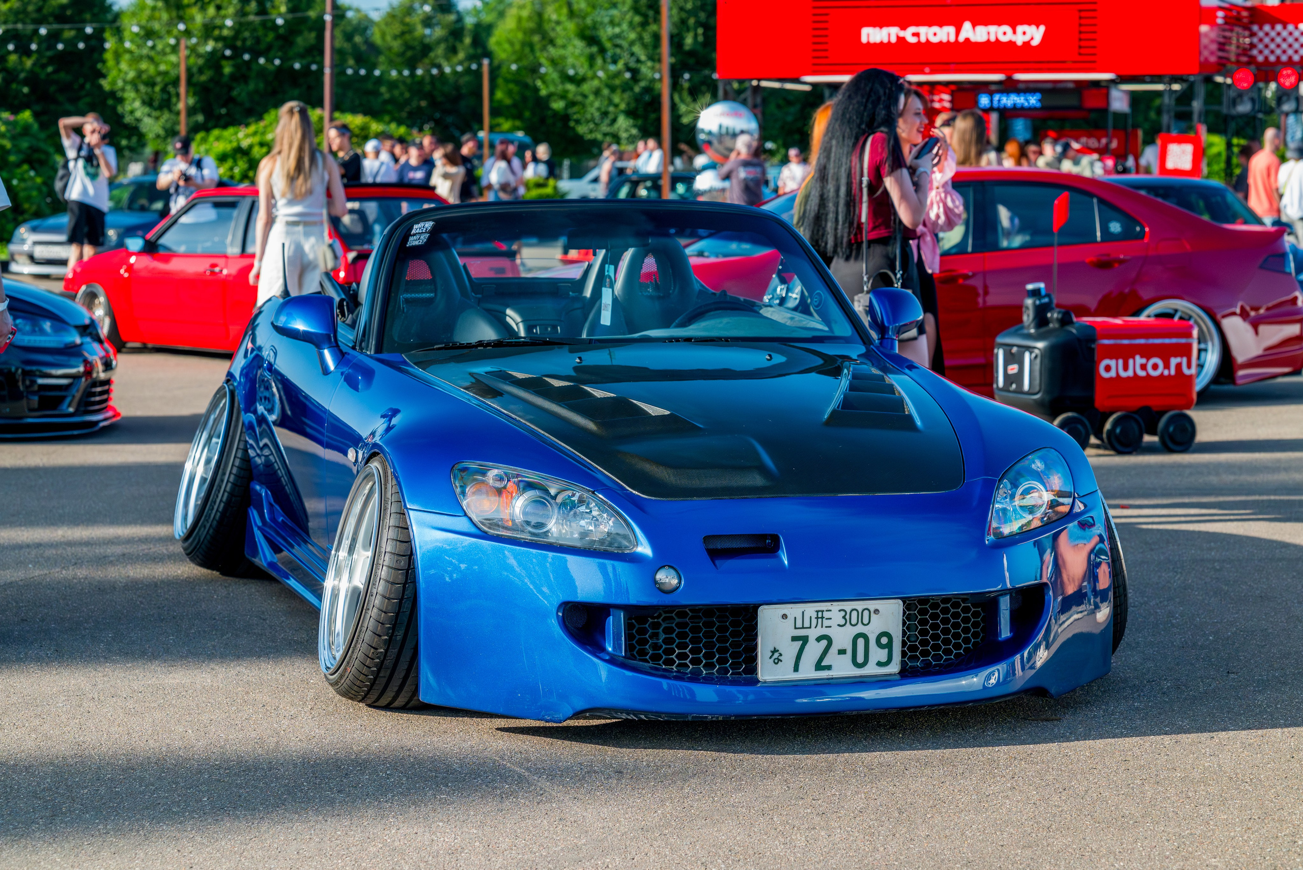 WHYNOT'25. Автомобильный фотограф Александра Рузиева aka Ju1cyFlex