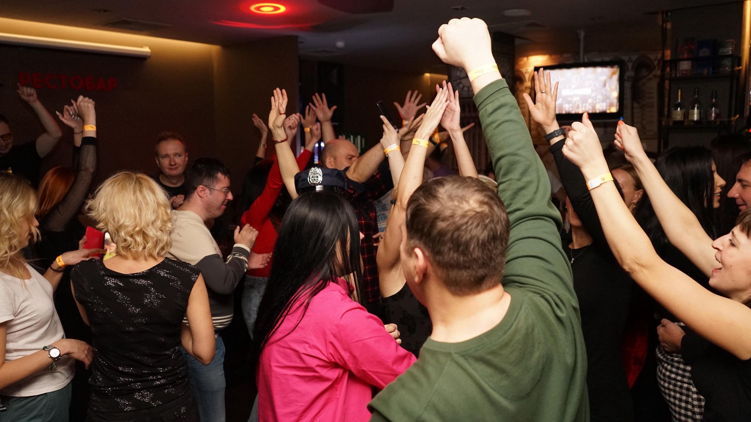 Фандец. Хеллоуиновская клубная вечеринка | 13.11.21. Галерея Фантим