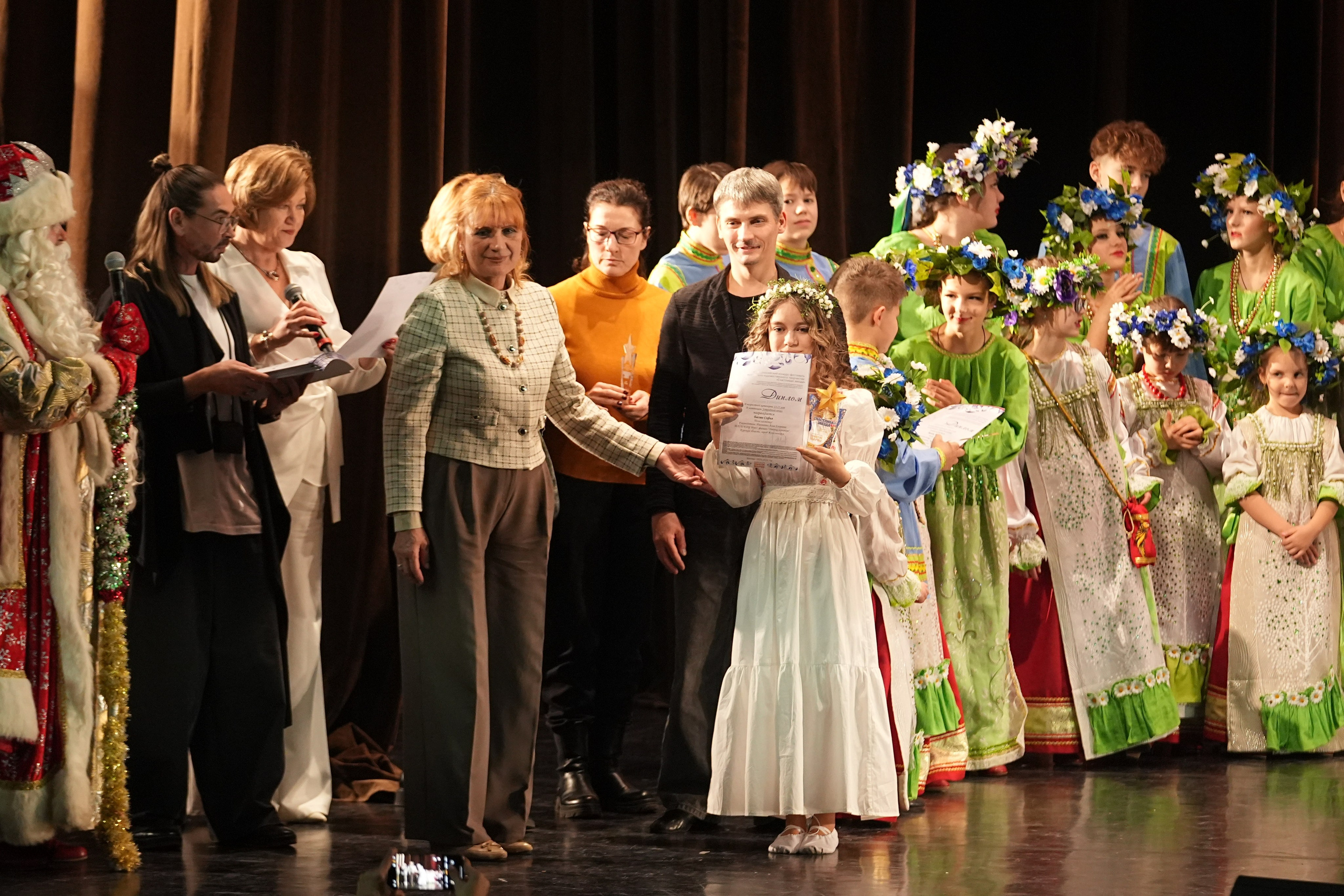 7 декабря, блок 3, г. Москва. Золотое яблочко