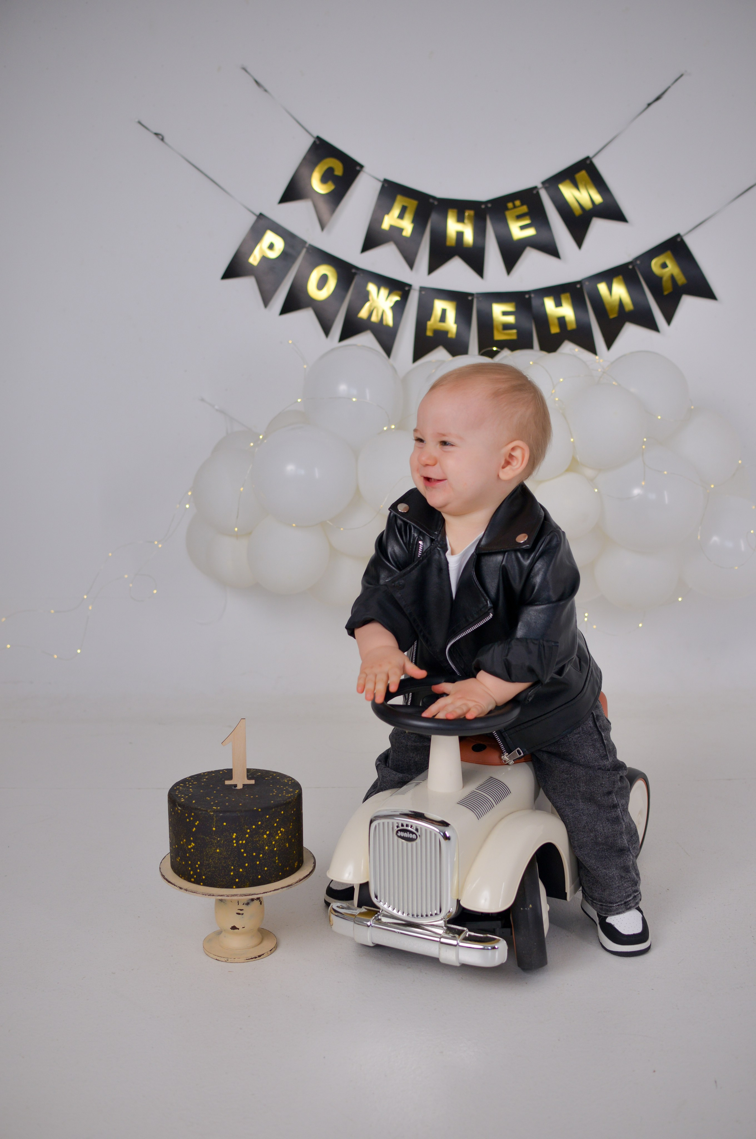 Первые кадры с фотосессии к годику. Фотограф новорожденных Краснодар Малышенко Надежда