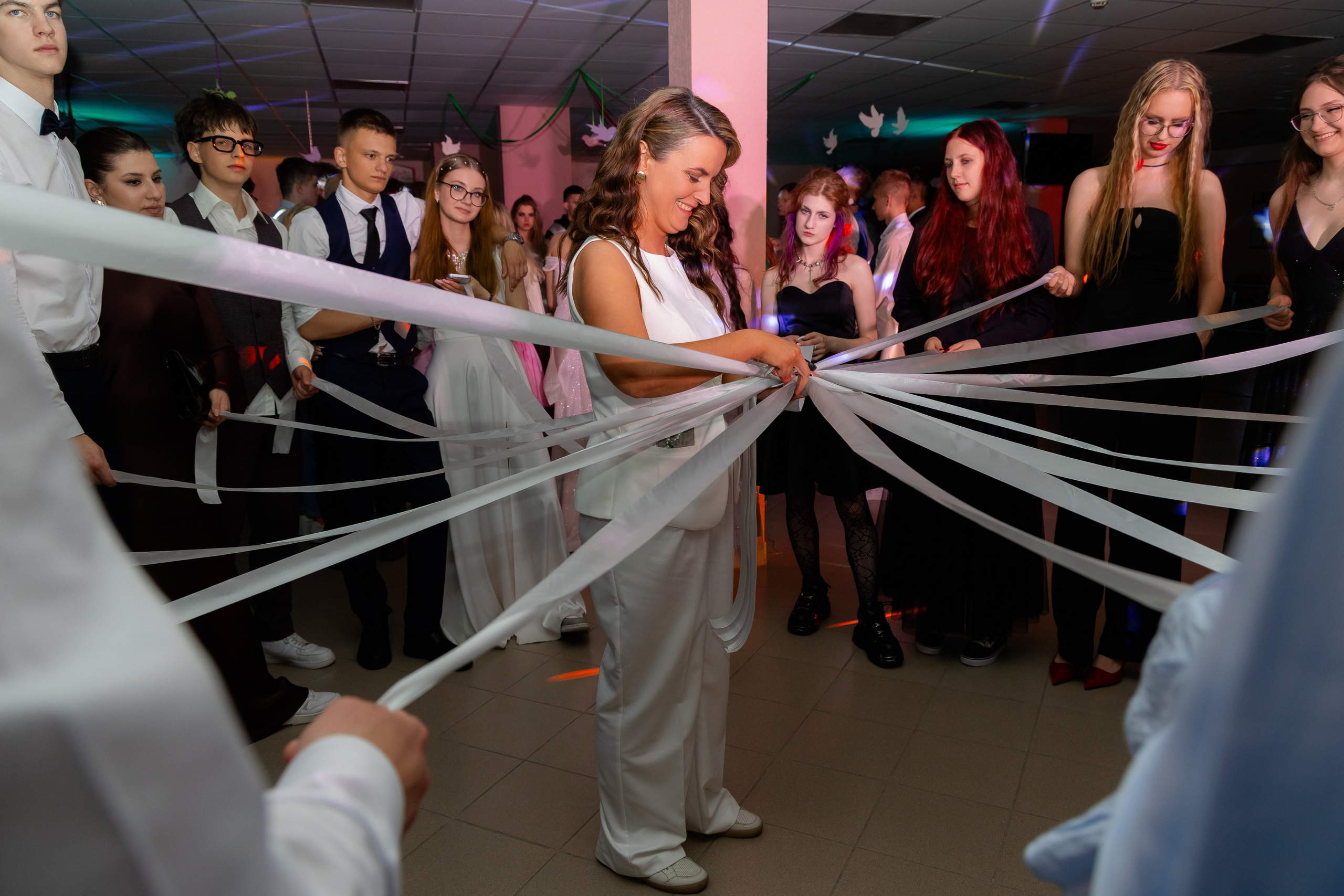 Школьный выпускной 2025 год в Минске, Беларуси. Свадебный фотограф в Минске/Беларуси Сергей Спиридонов