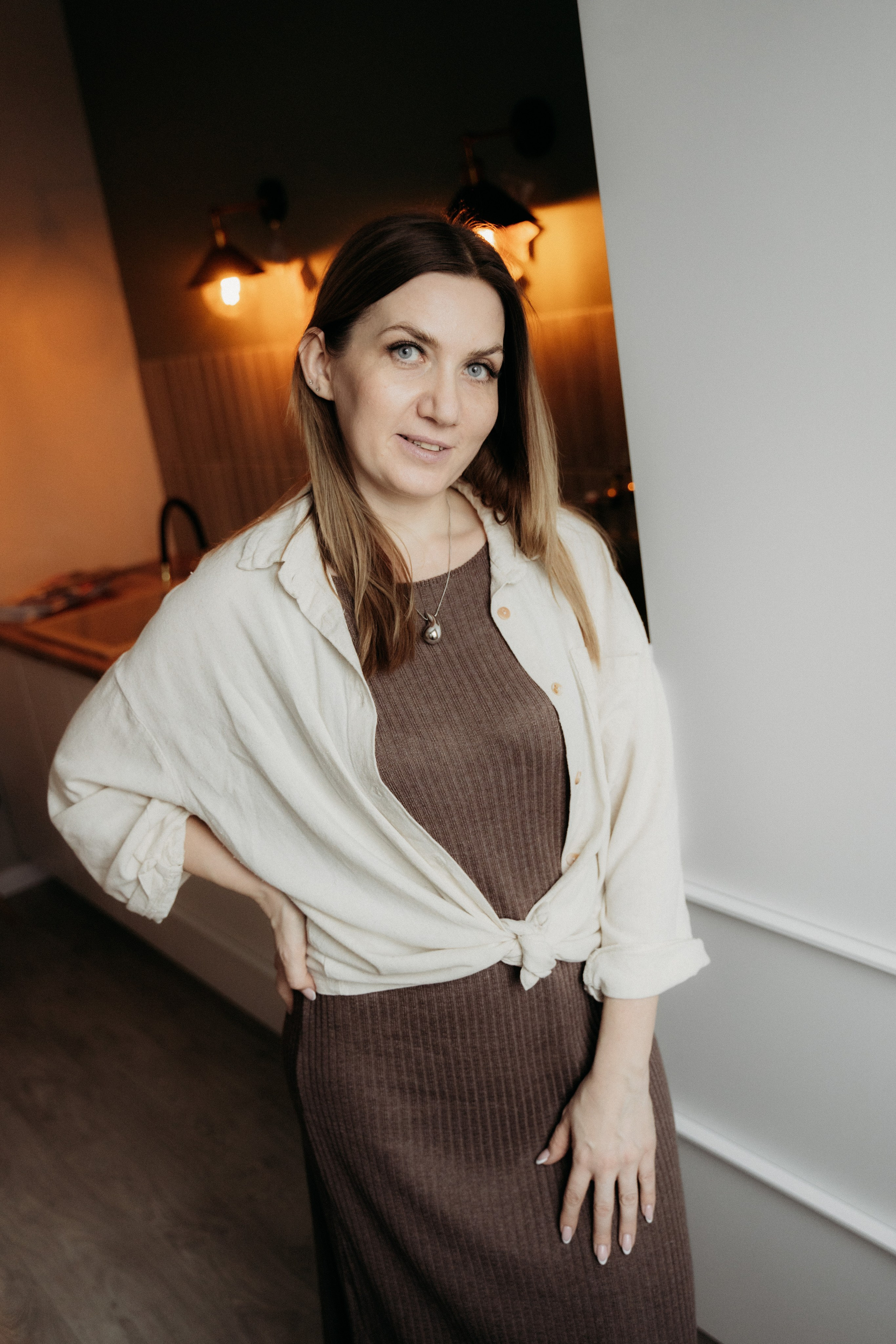 Семья на кухне