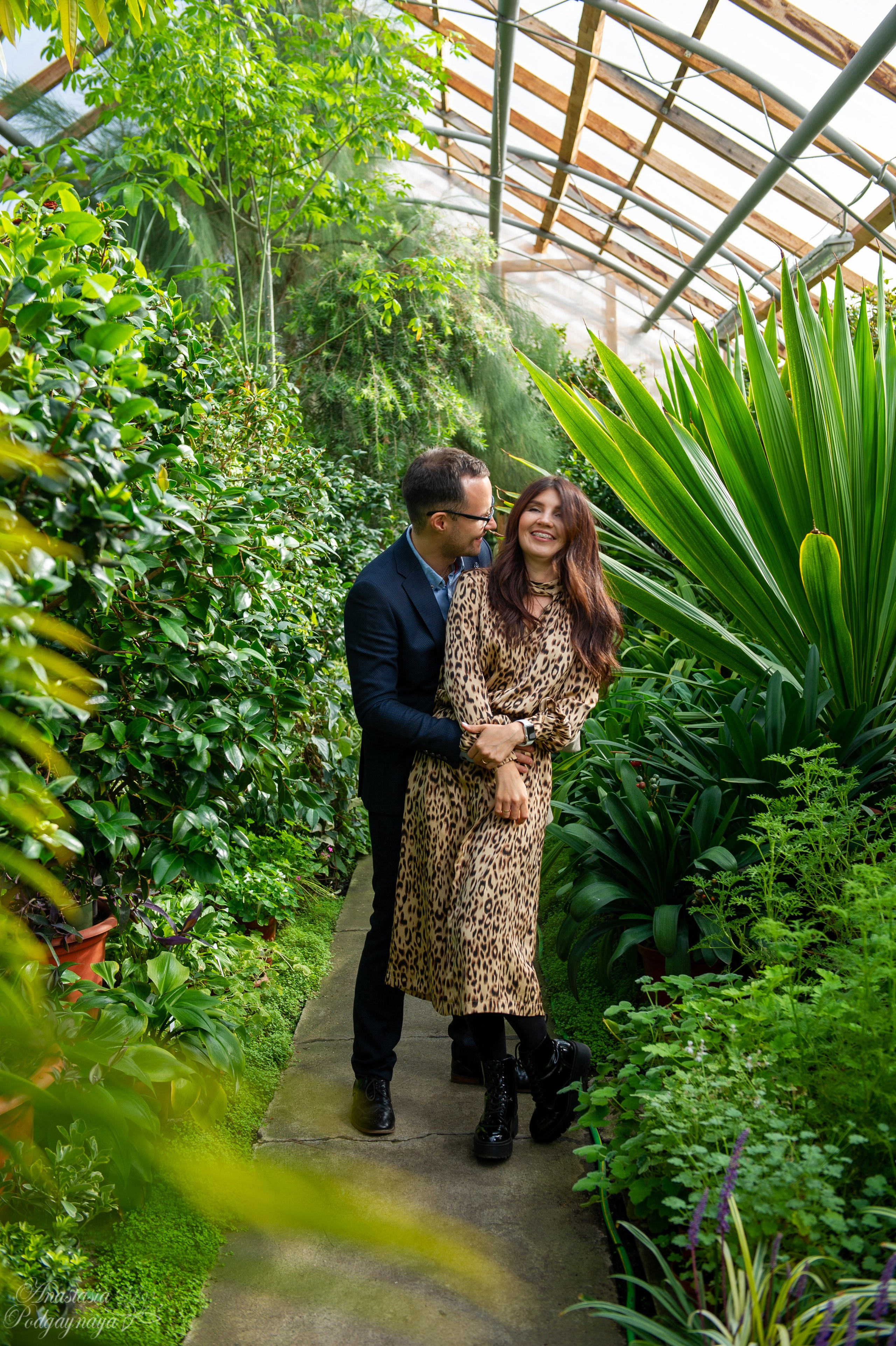 Саша и Арина. Семейный и женский фотограф, контент фотосессия в Екатеринбурге