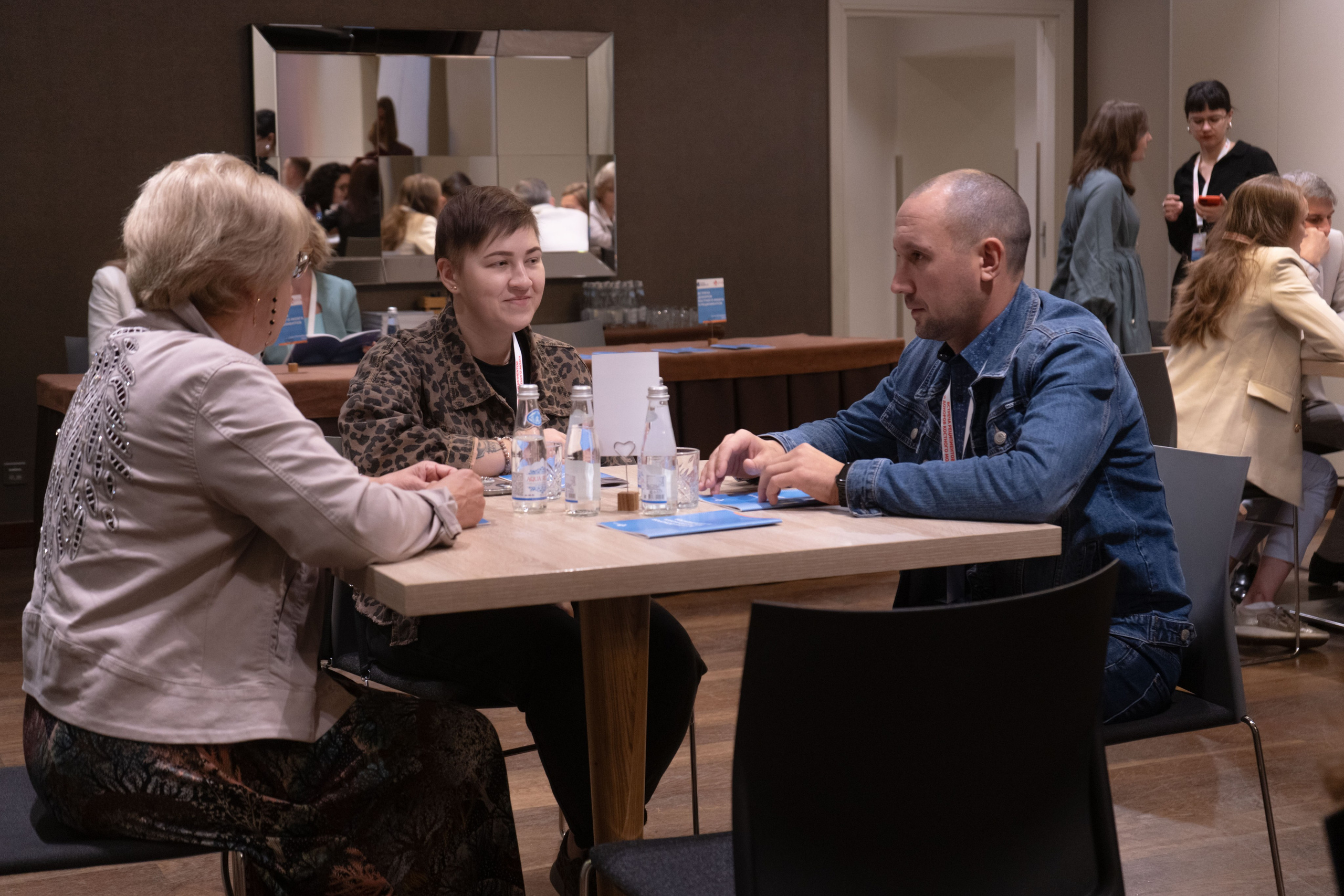 Встреча доноров и реципиентов костного мозга | Адвита. Юля Мурашова портретный и документальный фотограф