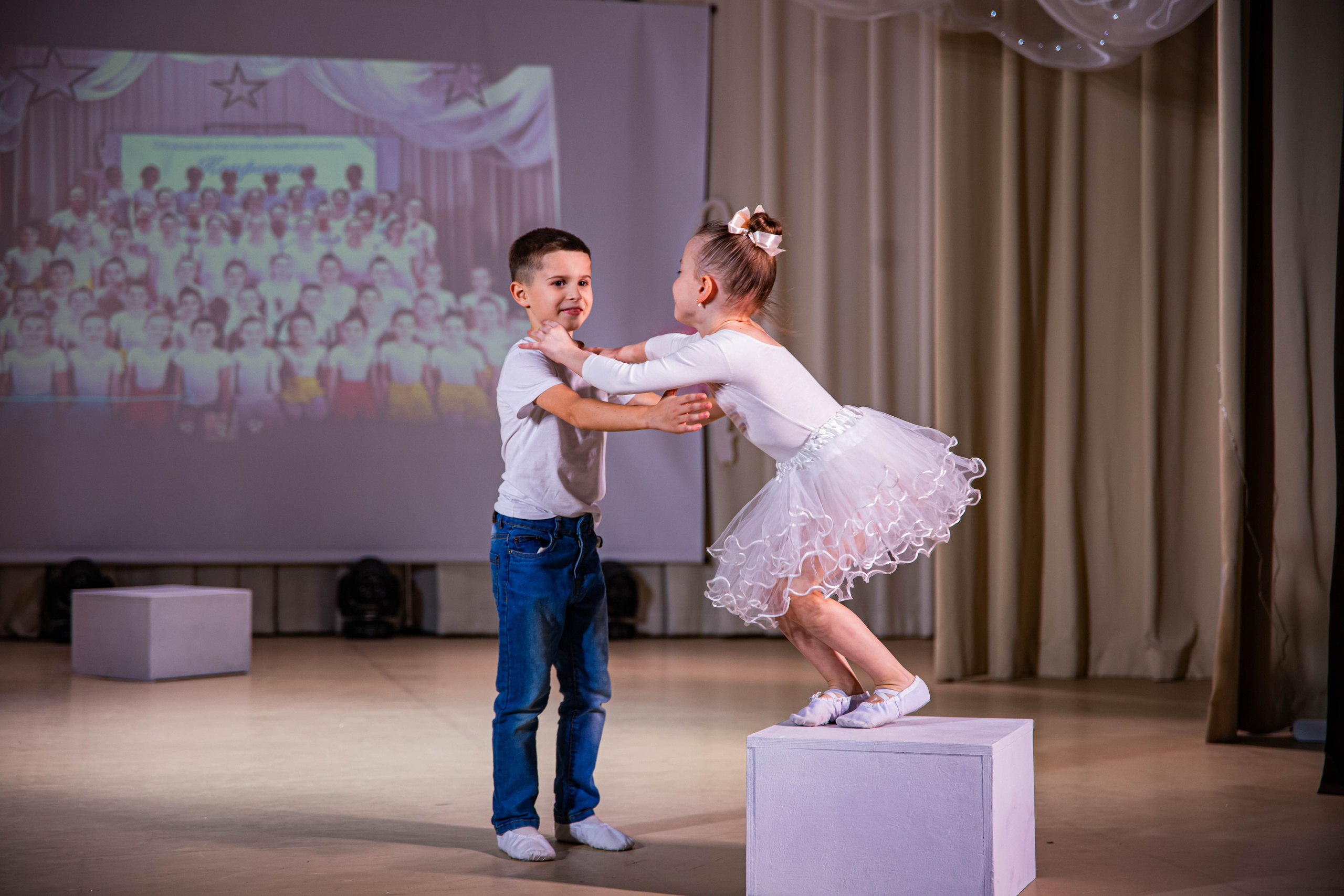 «Конфетти» Юбилейный концерт «Твори Добро». Фотограф Дарья Маташкова