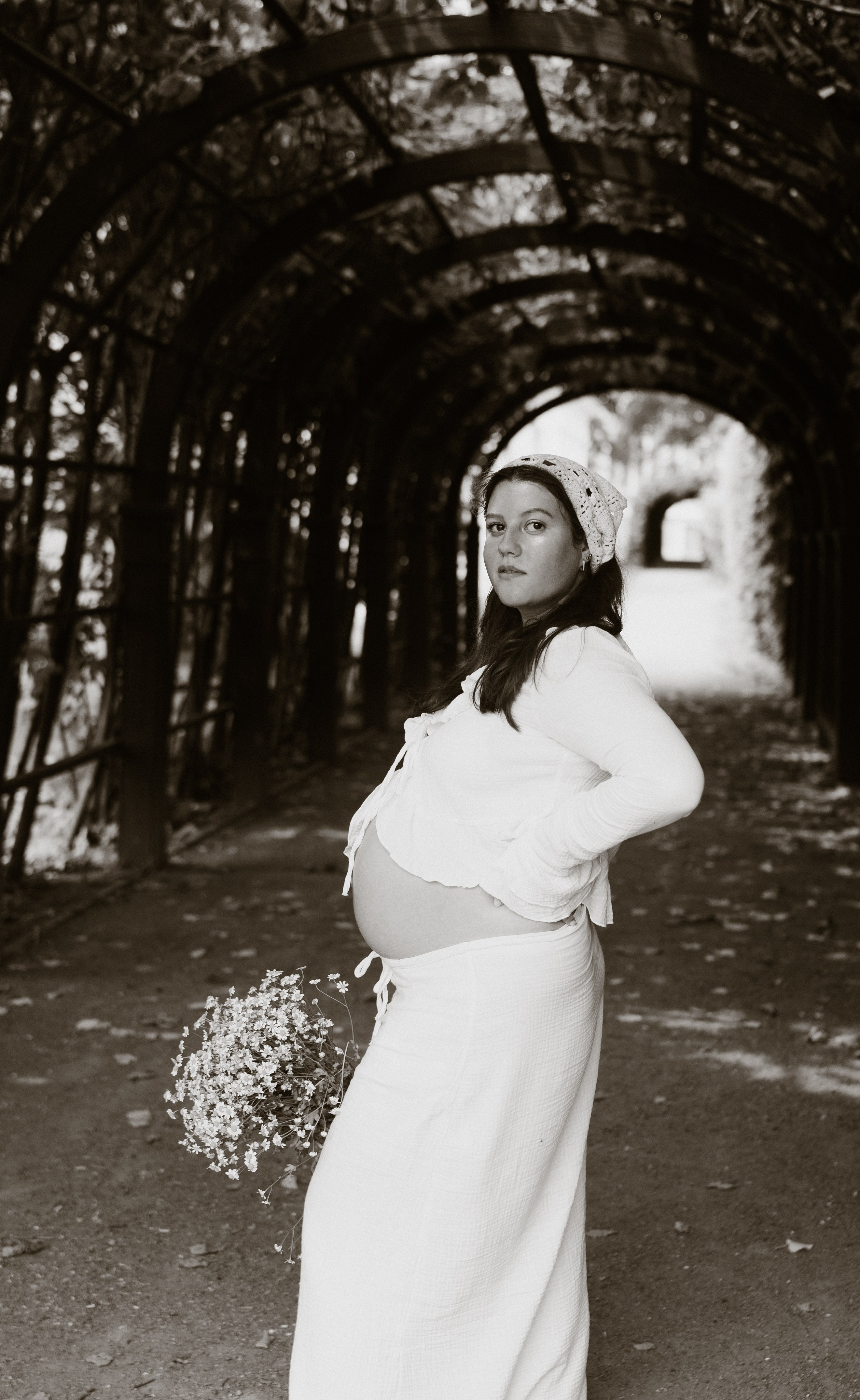 Беременная фотосессия в Кусково. Семейный, ньюборн фотограф, фотограф на роды в Москве, Виктория Тюльдюкова