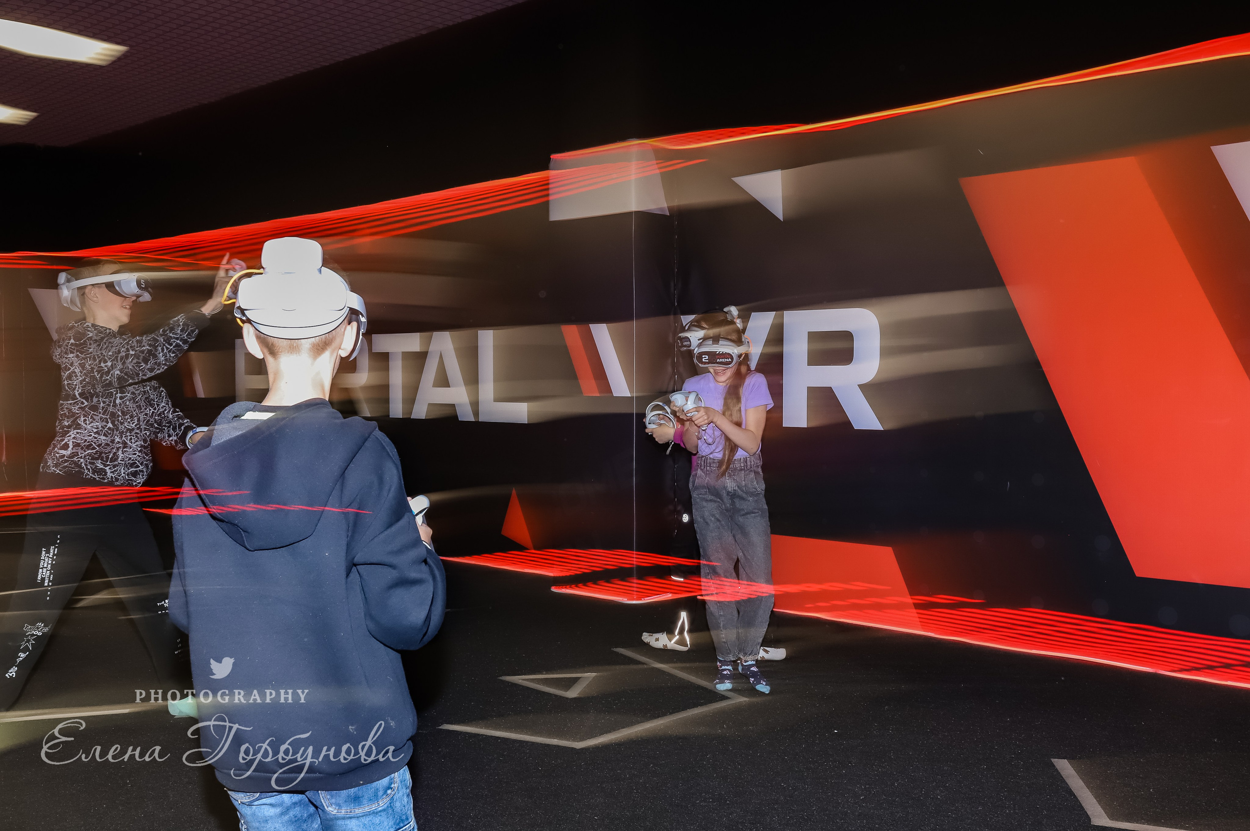 Репортаж в виртуальной реальности. Май 2024. Фотограф Пермь. Свадьбы. Семья и дети, школа, д. сад. Фотокниги