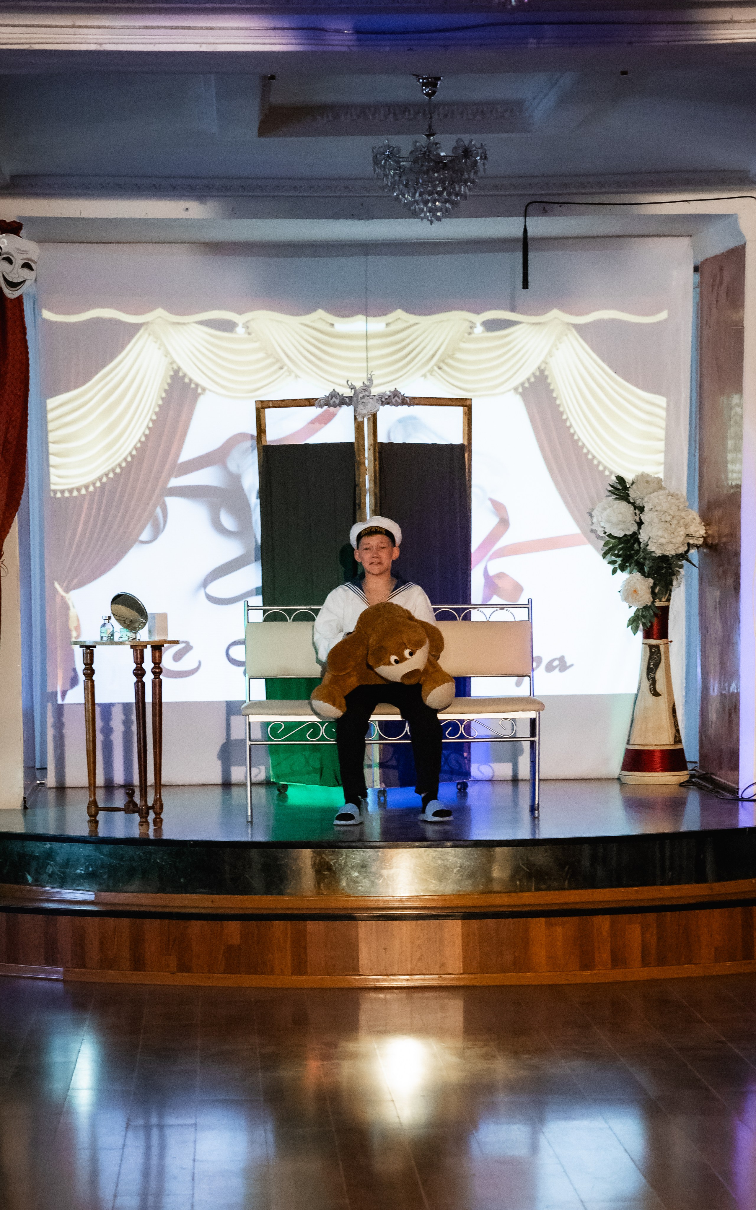 «Свеча» приглашает в театральную гостиную. Свадебный и семейный фотограф в г. Волхов Алексей Кочерыжкин