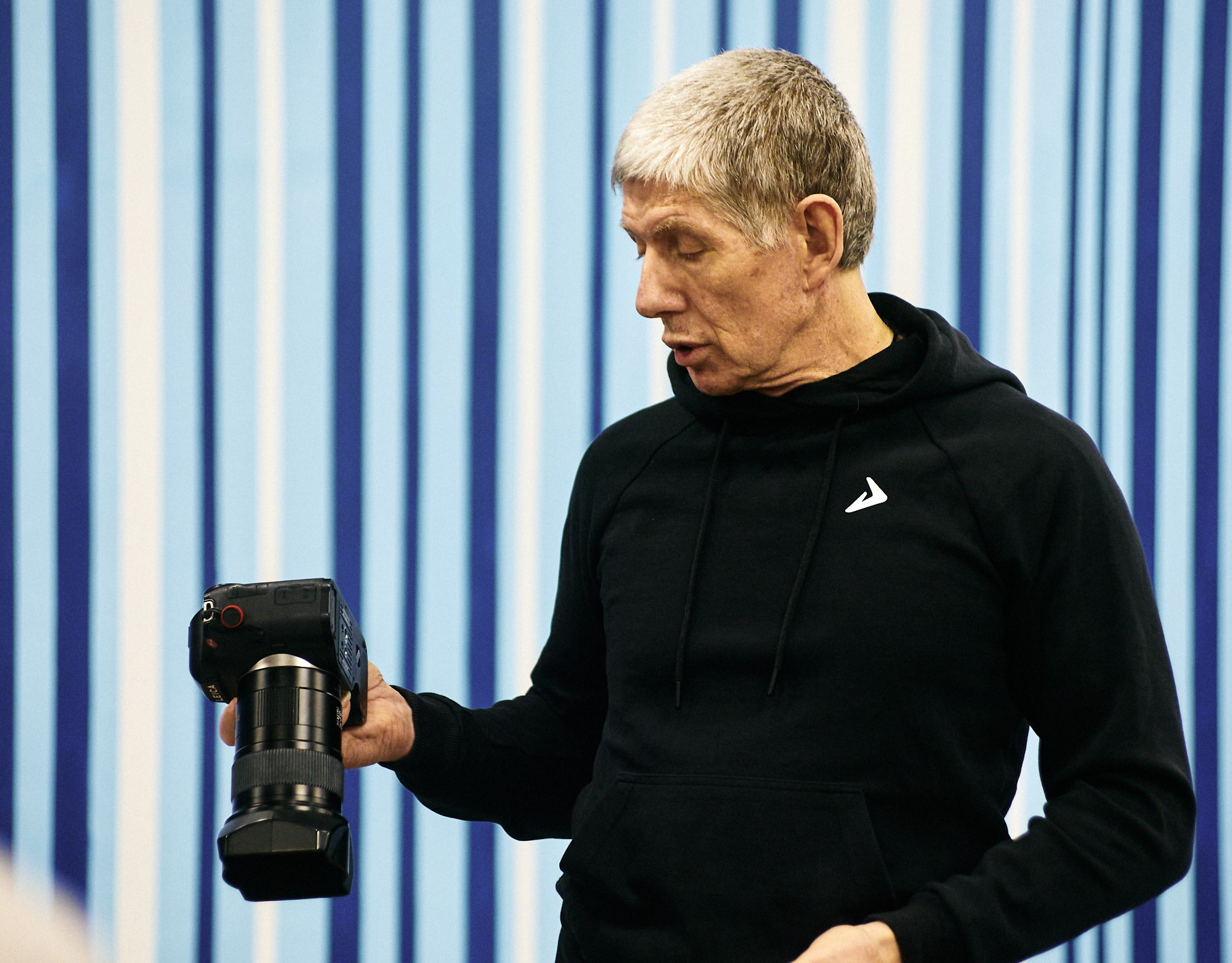 На выставке фотографа Костаса Асимиса. Свадебный и семейный фотограф в г. Волхов Алексей Кочерыжкин