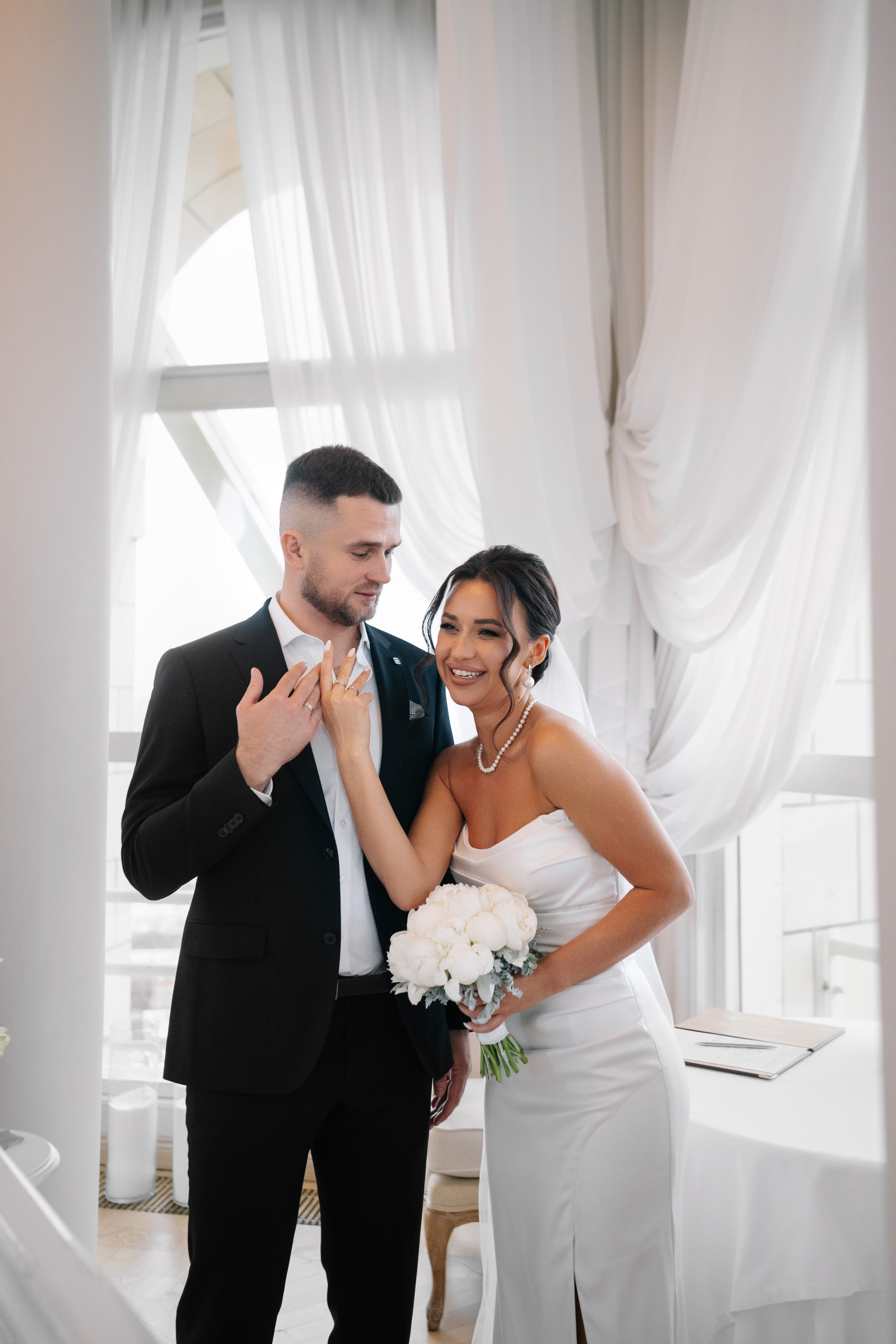 Свадебная фотосессия в отеле Plaza Garden Moscow WTC