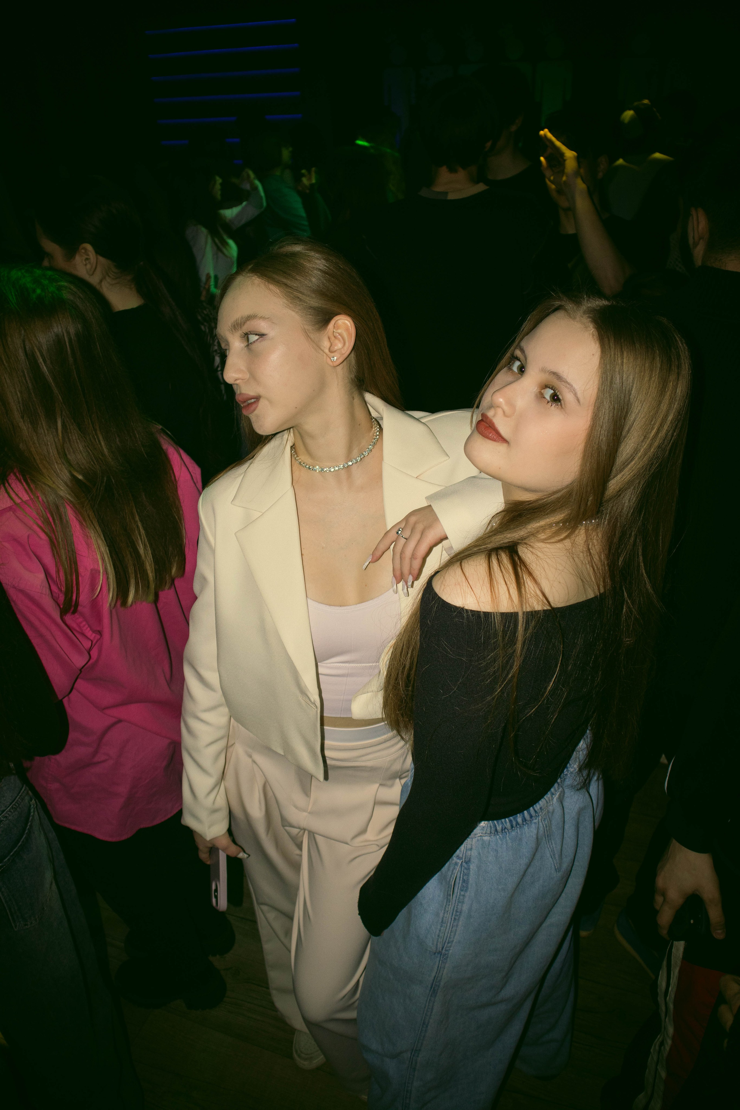 MOSHPIT. Фотограф и видеограф в Бугульме Аня Трутнева