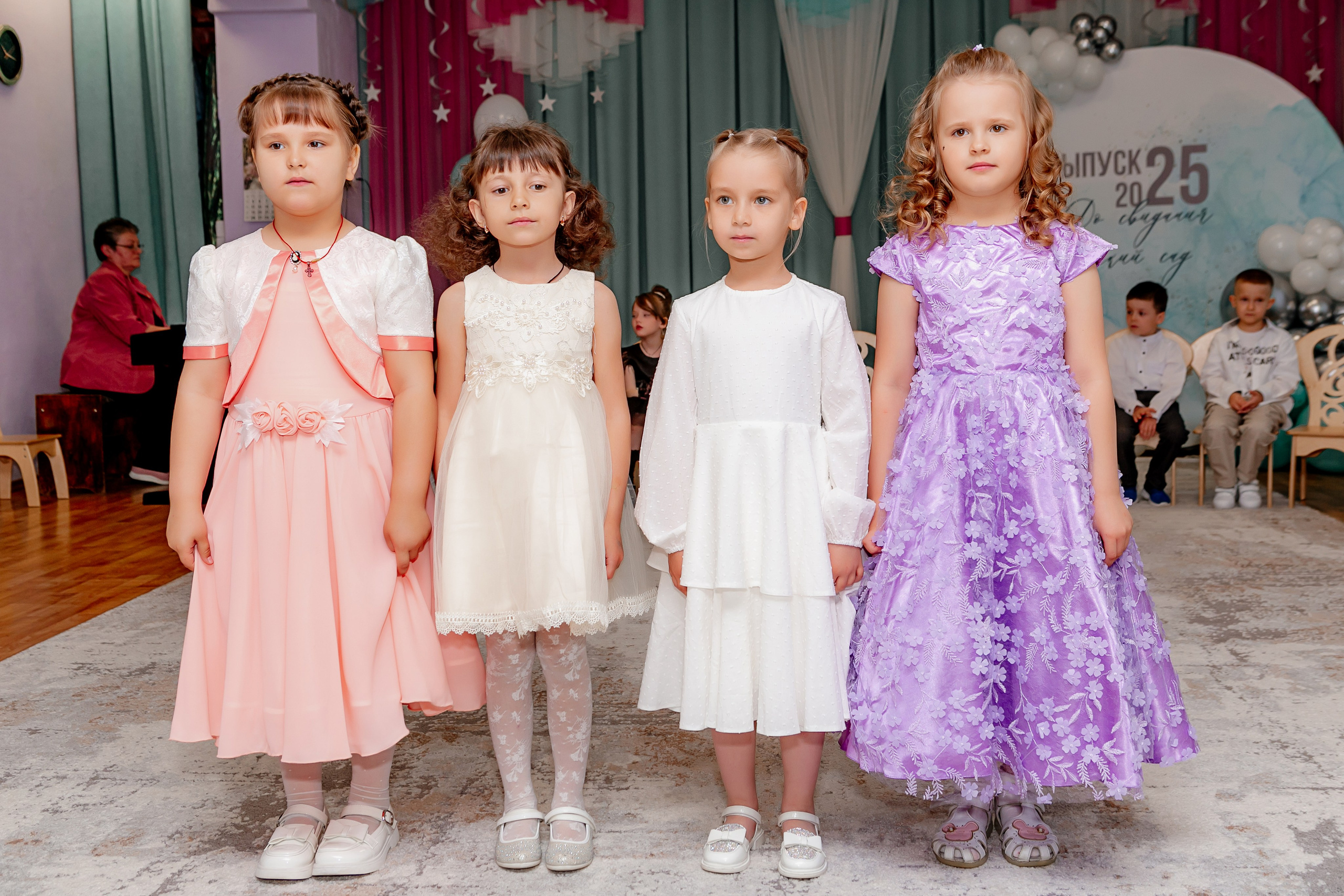 ВЫПУСКНОЙ ДЕТСКИЙ САД. Контент фотограф, съемка для маркетплейсов, фуд съемка и репортажи в Новосибирске Ралия Галеева
