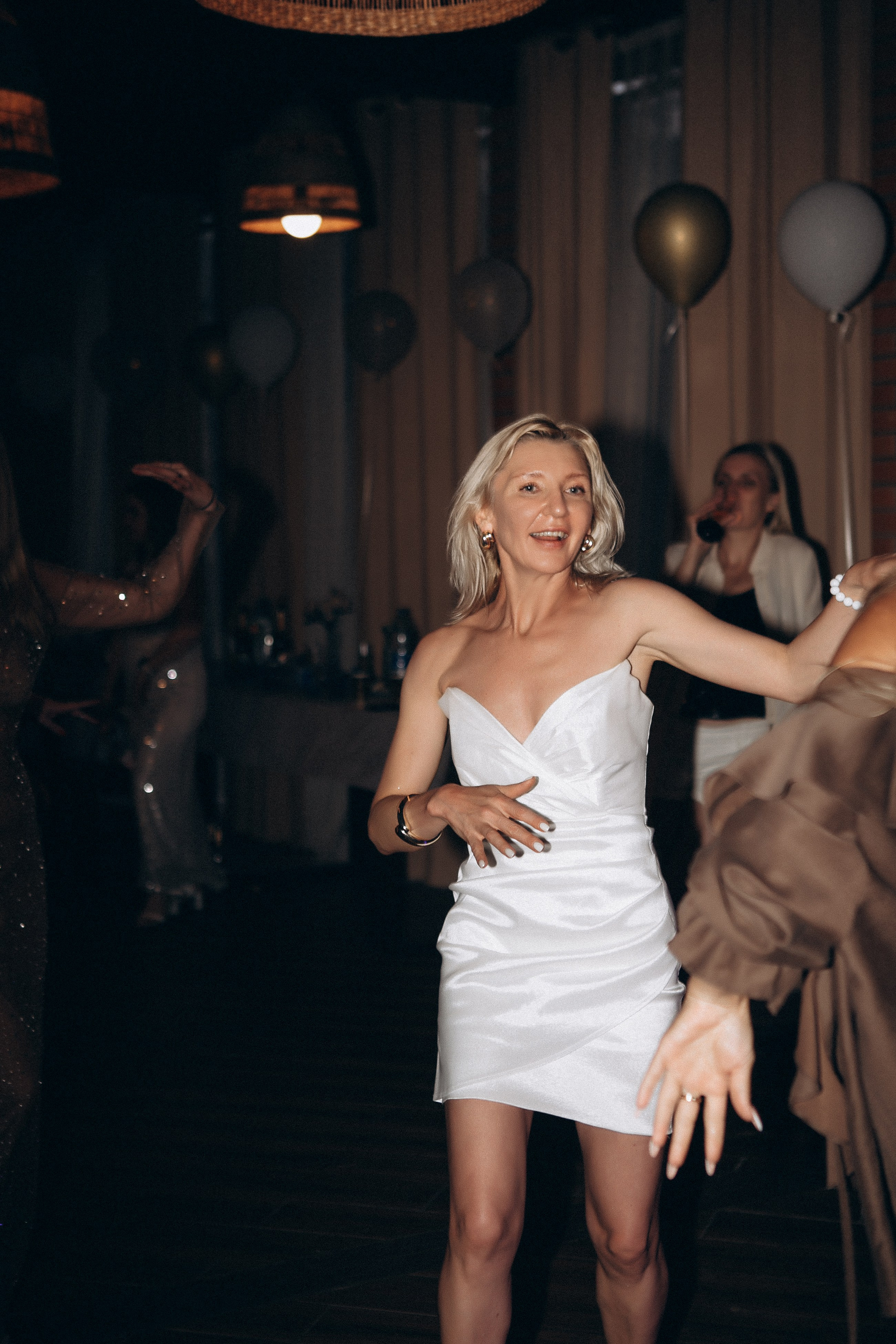 Репортаж с вечеринки в яхт клубе. Главная