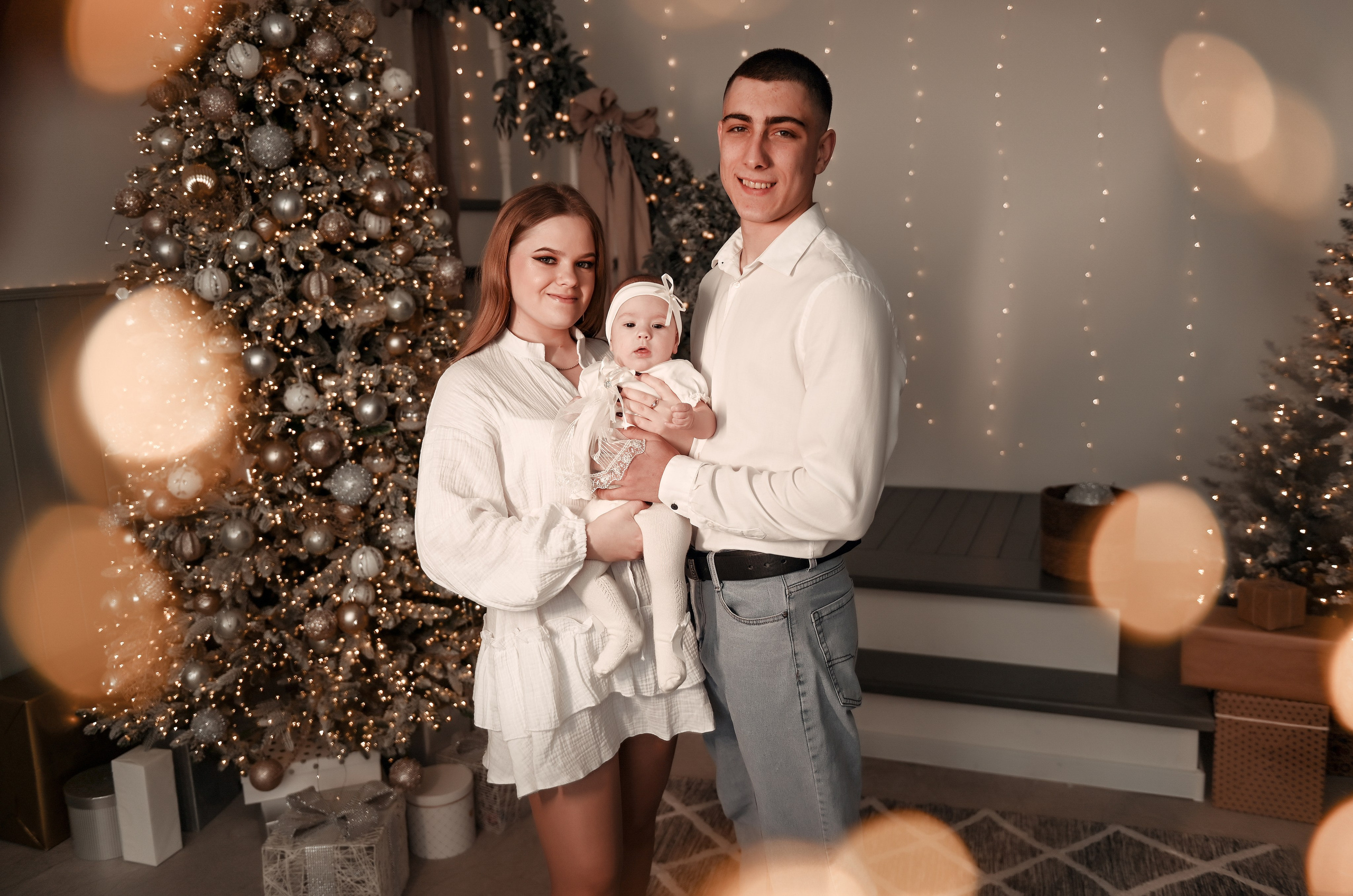 Новогодняя семейная. Свадебный, семейный, детский, контент фотограф в Омске Максим Ильин