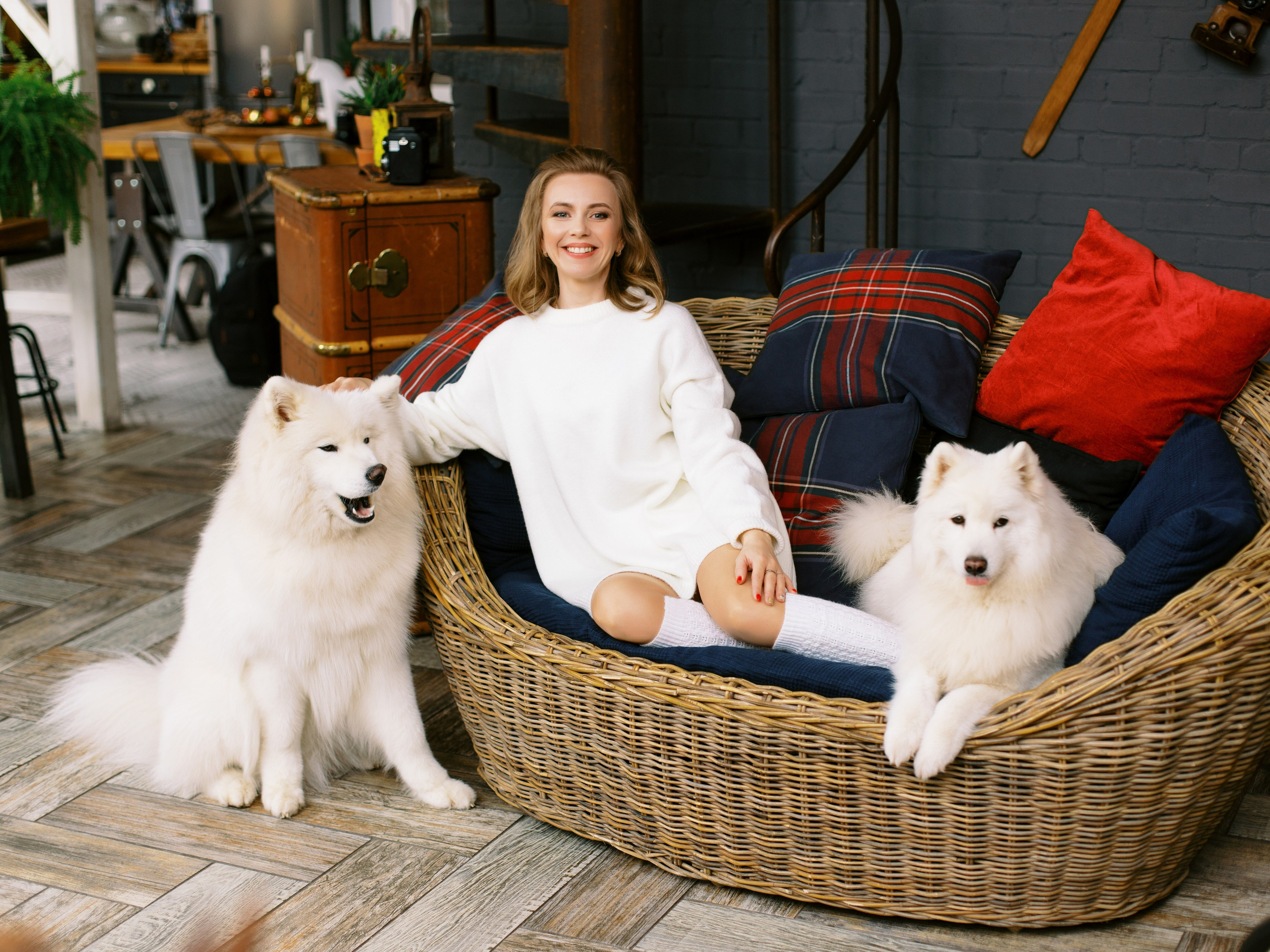 Новогодняя фотосессия в студии в Ростове для Юлии, Эли и Софии