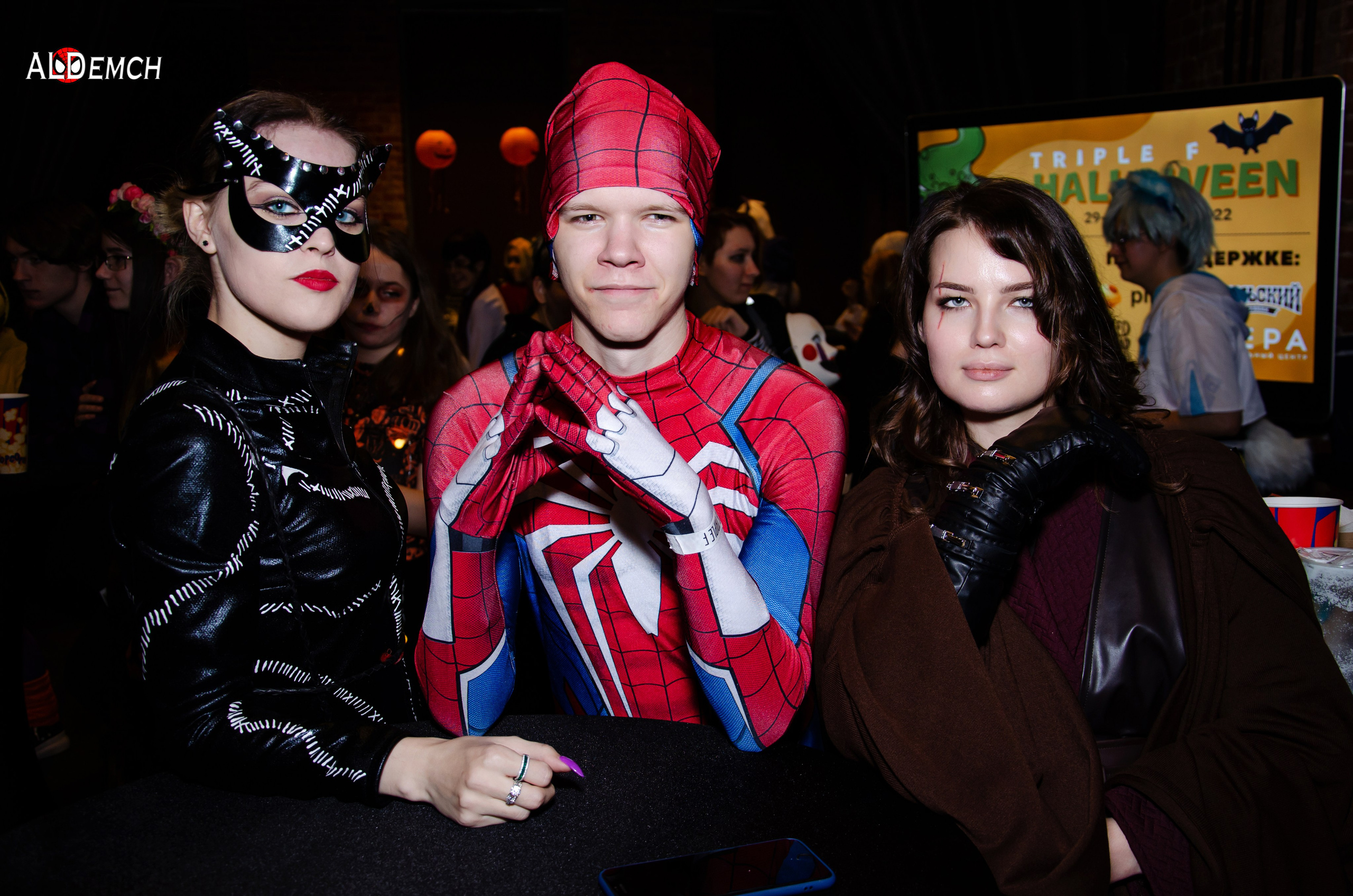 Марвел комикс картинки персонажей и косплей фото в России