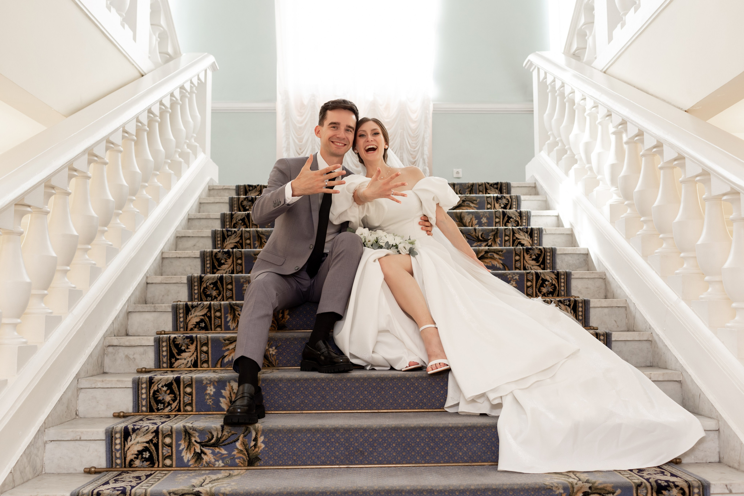 Свадебная фотопрогулка в Санкт-Петербурге. Свадебный фотограф Кирилл Белый