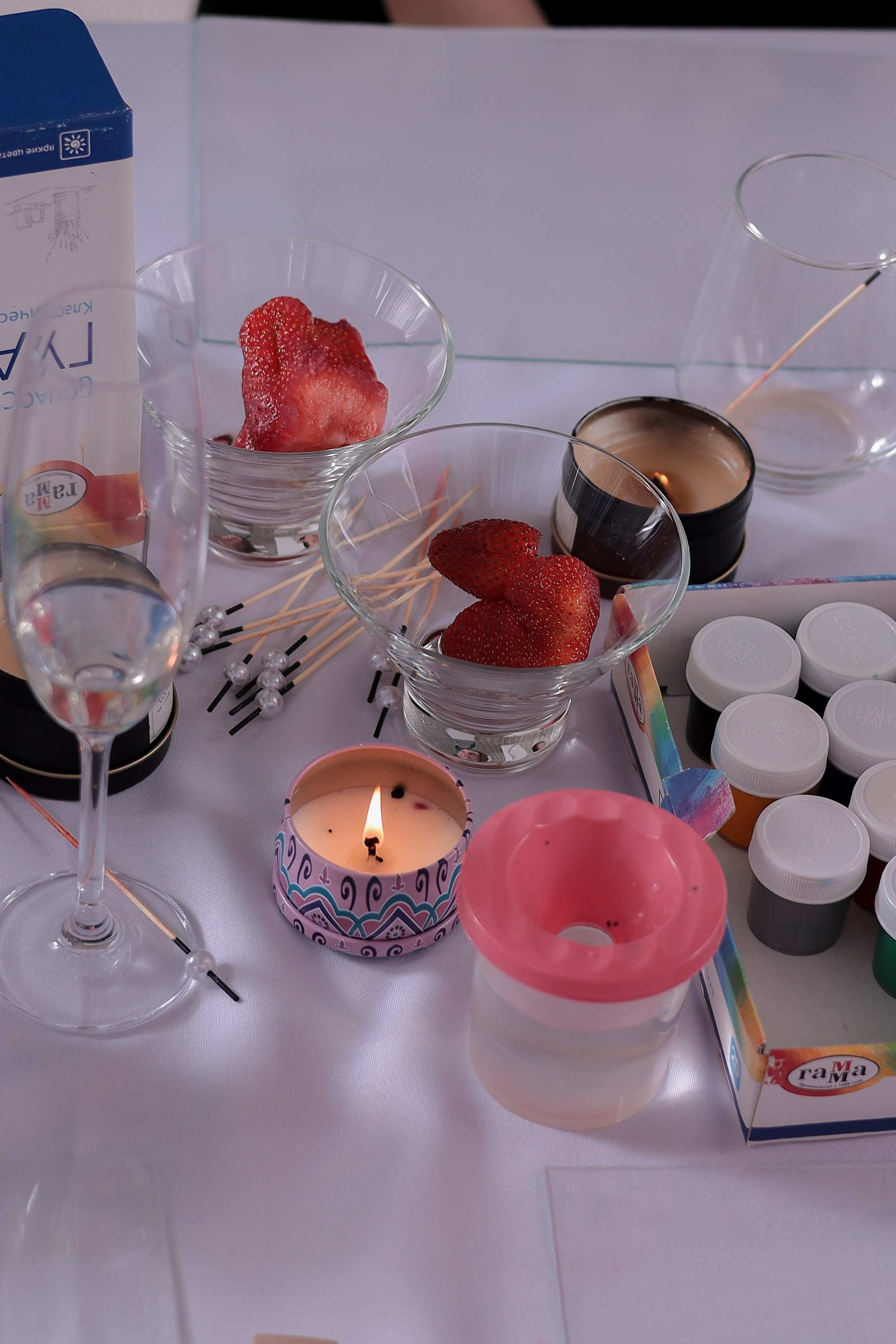 Арт-терапия + аэройога. Фотограф Надршина Лилия