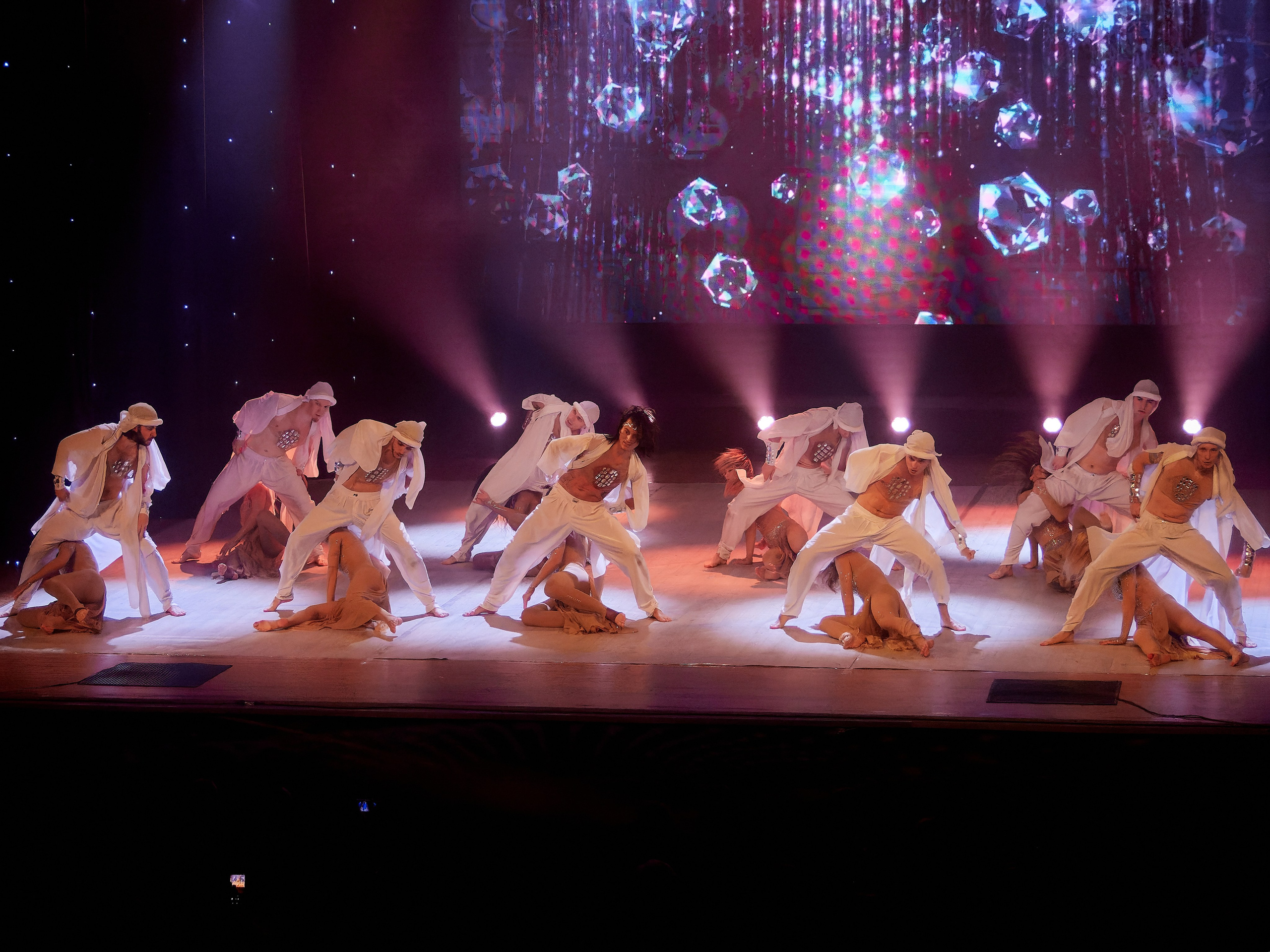 TODES-это уникальный танцевальный мир, вселенная Аллы Духовой!. Семейный и детский фотограф в Междуреченск Олег Бамбульский