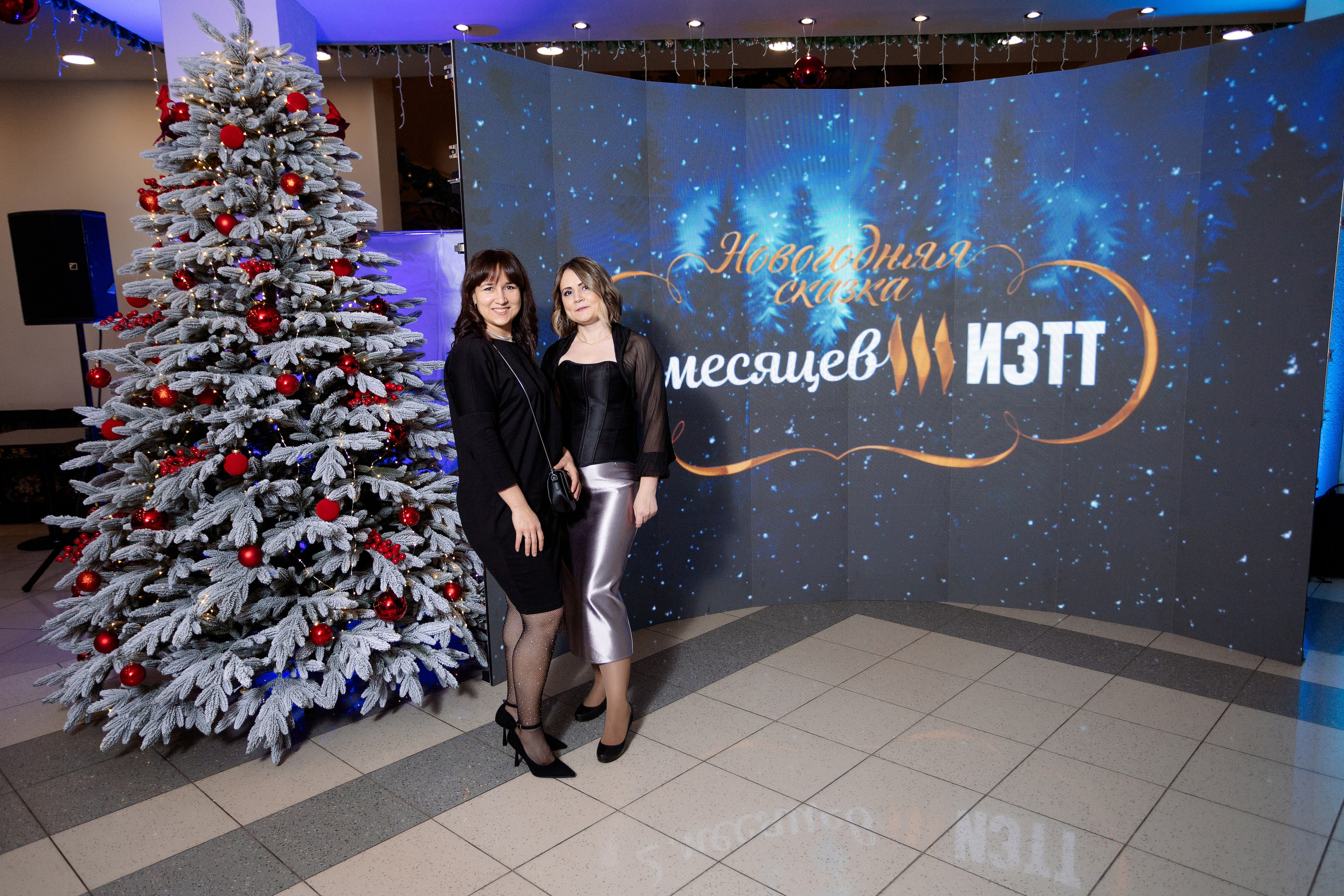 РЕПОРТАЖ: НОВЫЙ ГОД В ДК МЕТАЛЛУРГ. Профессиональный фотограф в Ижевске Леша Петров