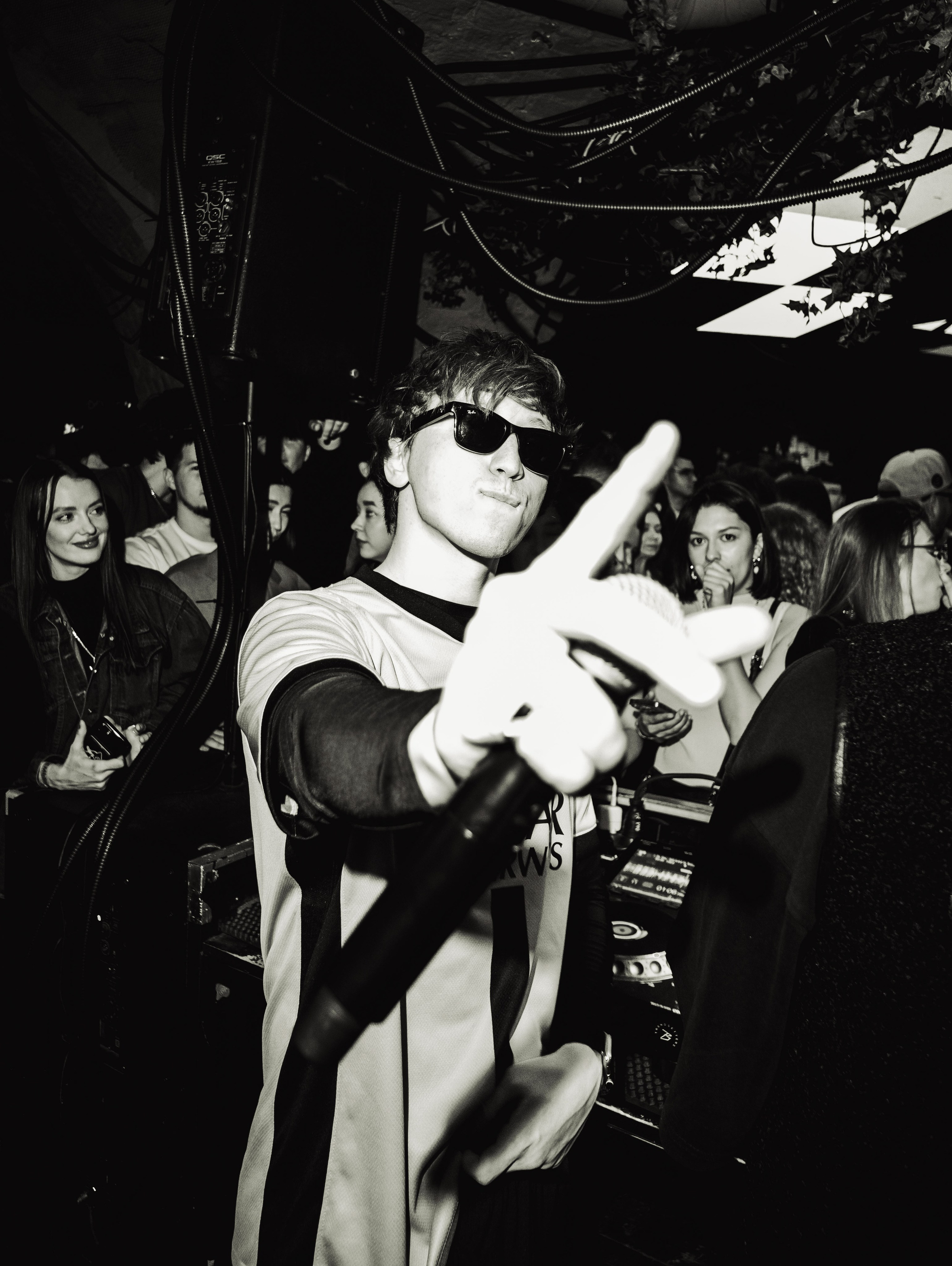 «Семья» х NIMAN / 2025. Саша Копылов, фотограф в Казани